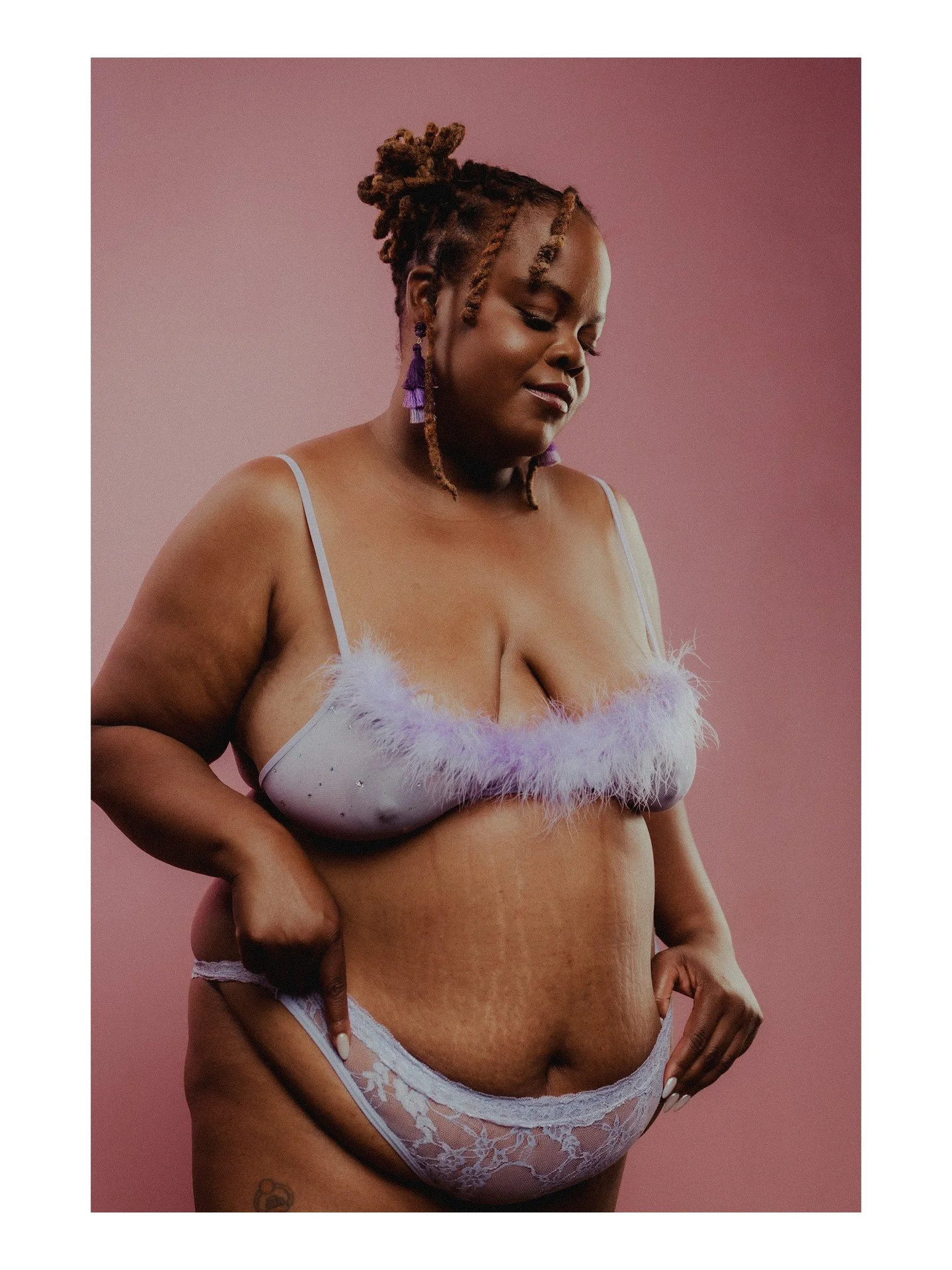 My favorite yoga instructor, @jessicajadeyoga, has a thing that I'd hear sometimes in her yoga videos (RIP Joyn), where she would make recommendations on how to accommodate your body in certain poses. She'd describe moving your tum or thighs out of t