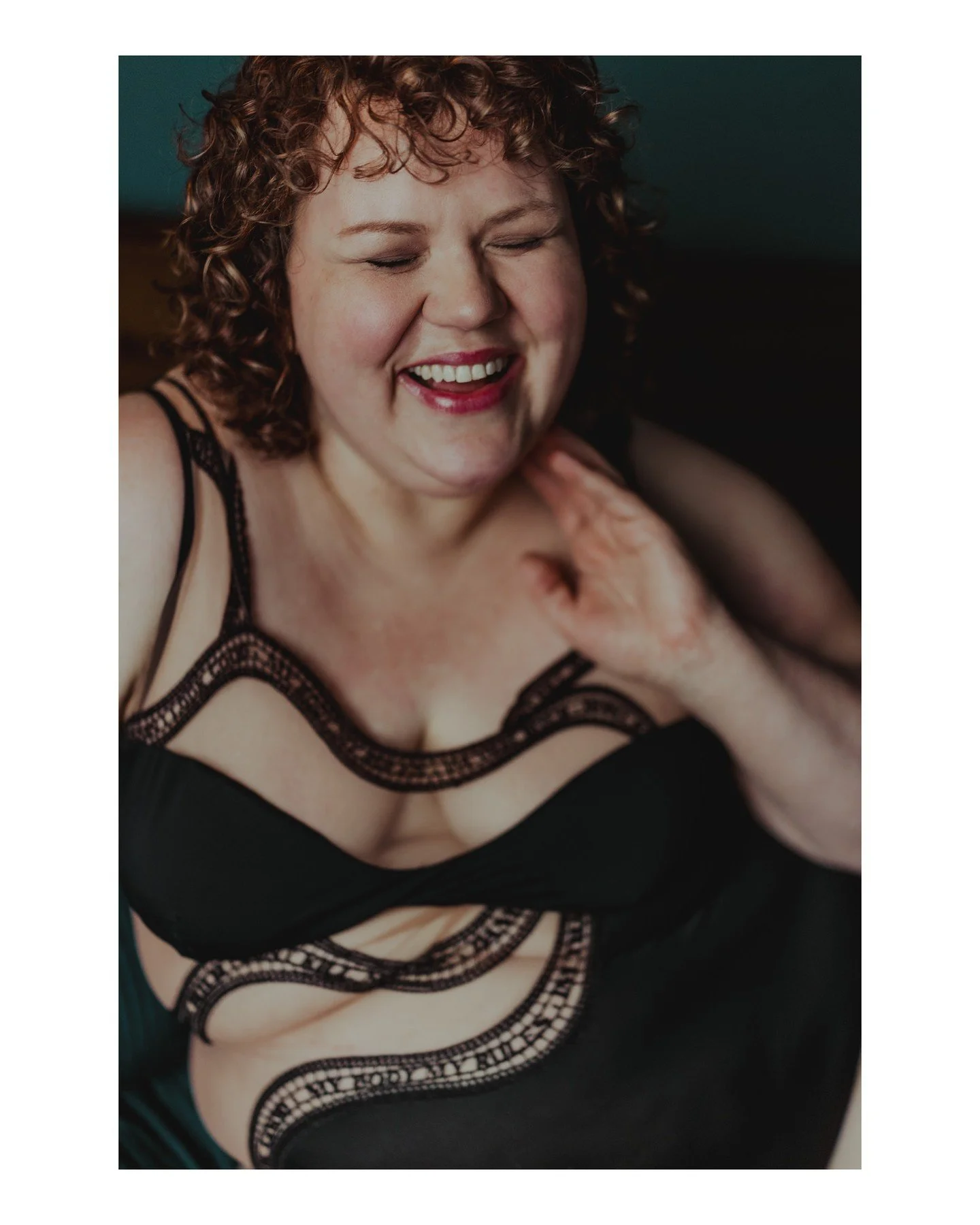 Consent is SO F*CKING IMPORTANT, especially in intimate portraiture like boudoir + empowerment photos. During your session, my number one goal is for you to feel safe and seen, in that order. Because I believe so deeply in enthusiastic consent, I'm g