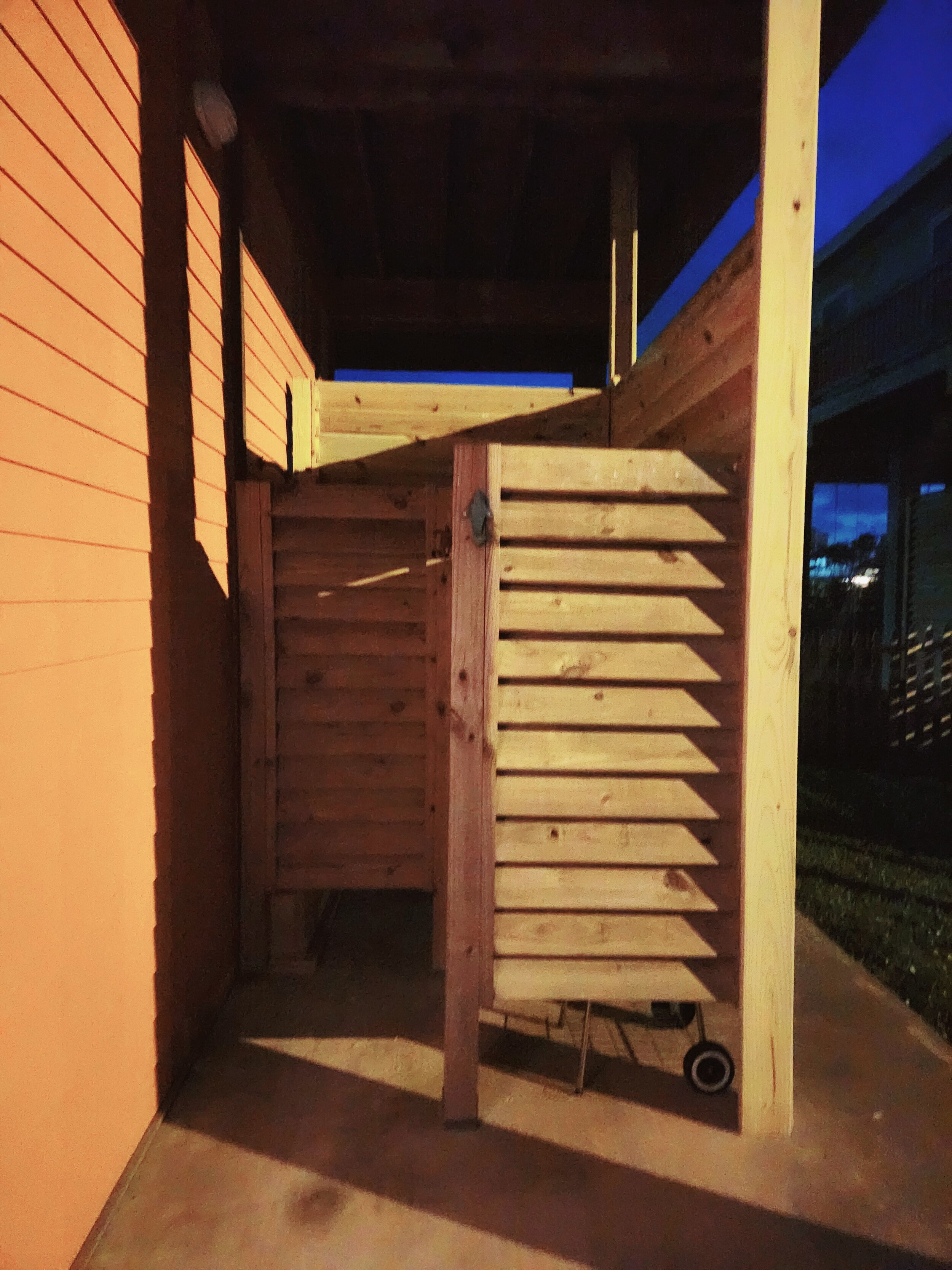 OutSide Shower