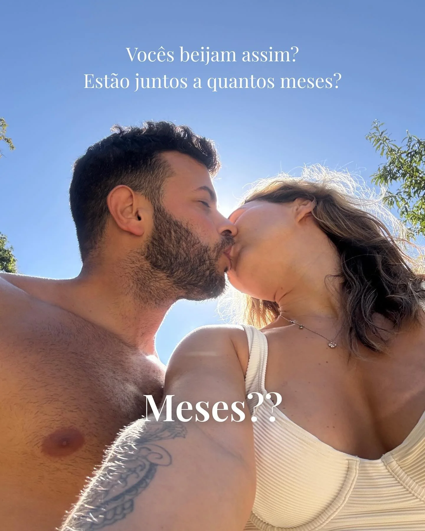 Estava me lembrando de alguns momentos no Brasil e rindo dos nossos amigos falando, enquanto beij&aacute;vamos em uma festa: &ldquo;Olha l&aacute;, est&atilde;o ficando pela primeira vez!&rdquo;

Sempre nos falam a mesma coisa e a gente? Cai na garga