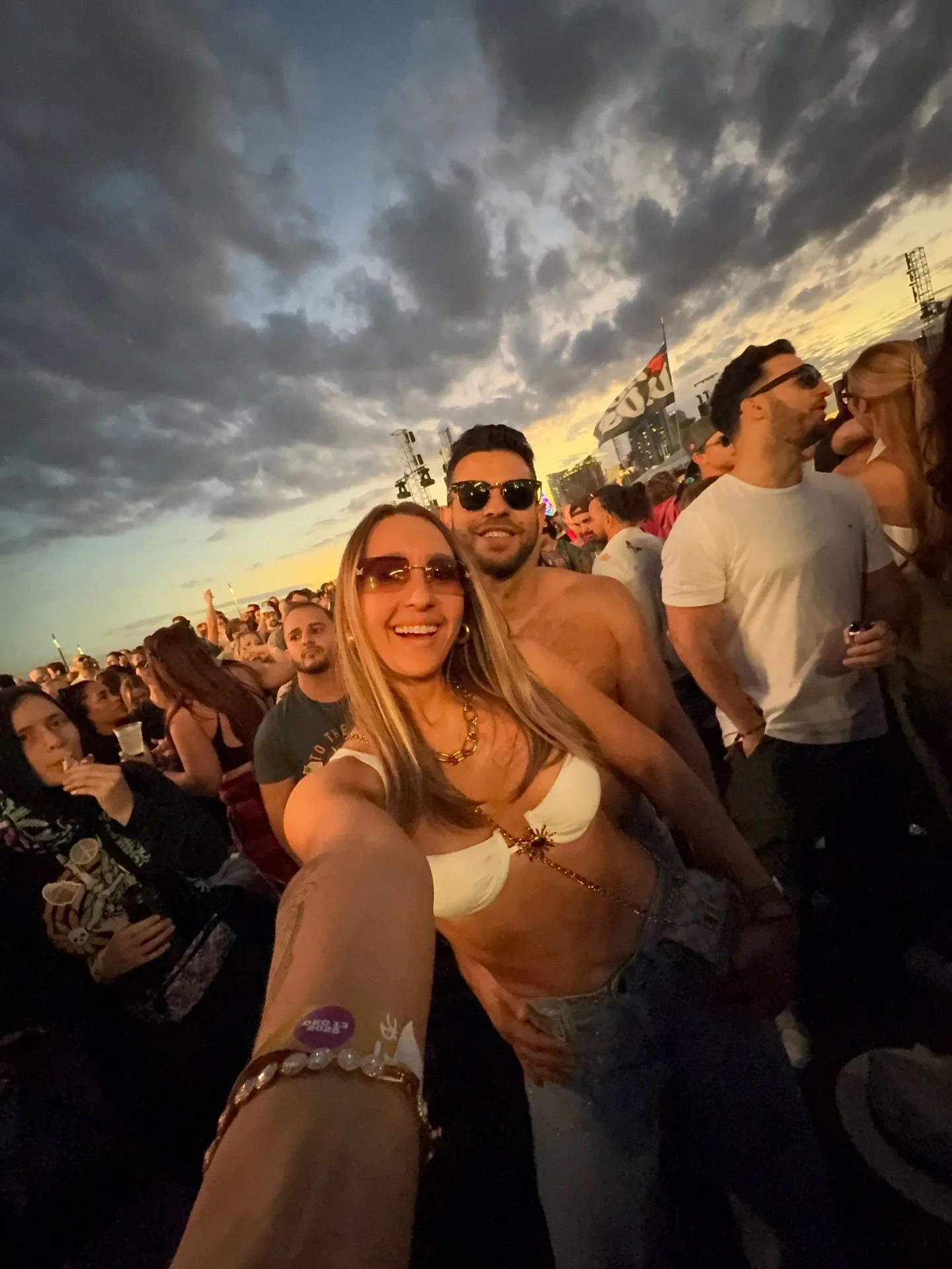 Comemora&ccedil;&atilde;o do anivers&aacute;rio do Jo&atilde;o no We Belong Here Tampa.

Que tarde maravilhosa como sempre ao lado do amor da minha vida!!! Estamos curtindo tantooo um ao outro, felicidade que transborda. Te amo amor, feliz niveeeeer&