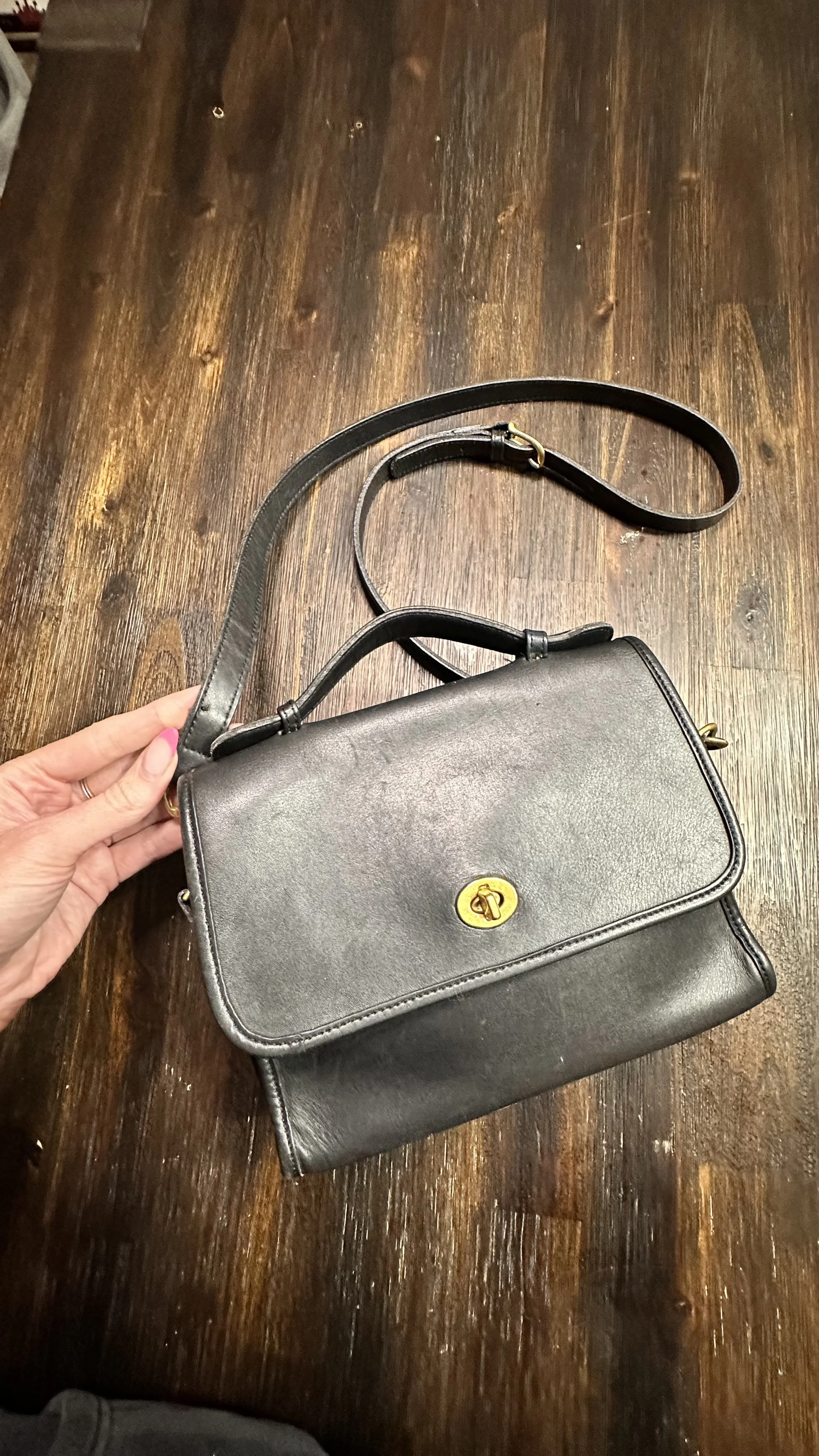 1990's Vintage Coach Court Bag Black Leather Crossbody Top Handle 9870 