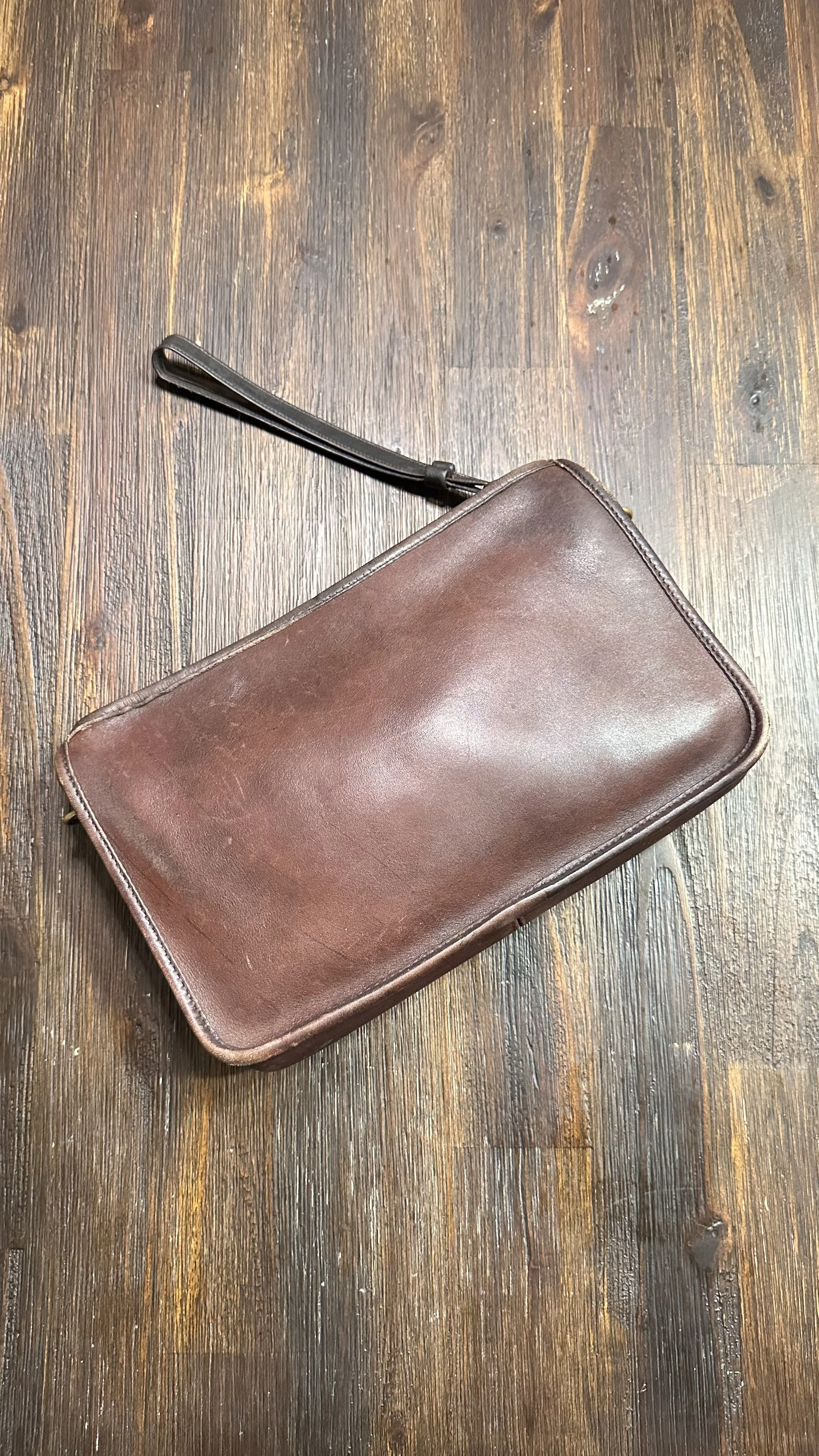 1970's Vintage Coach Zippered Clutch 9455 