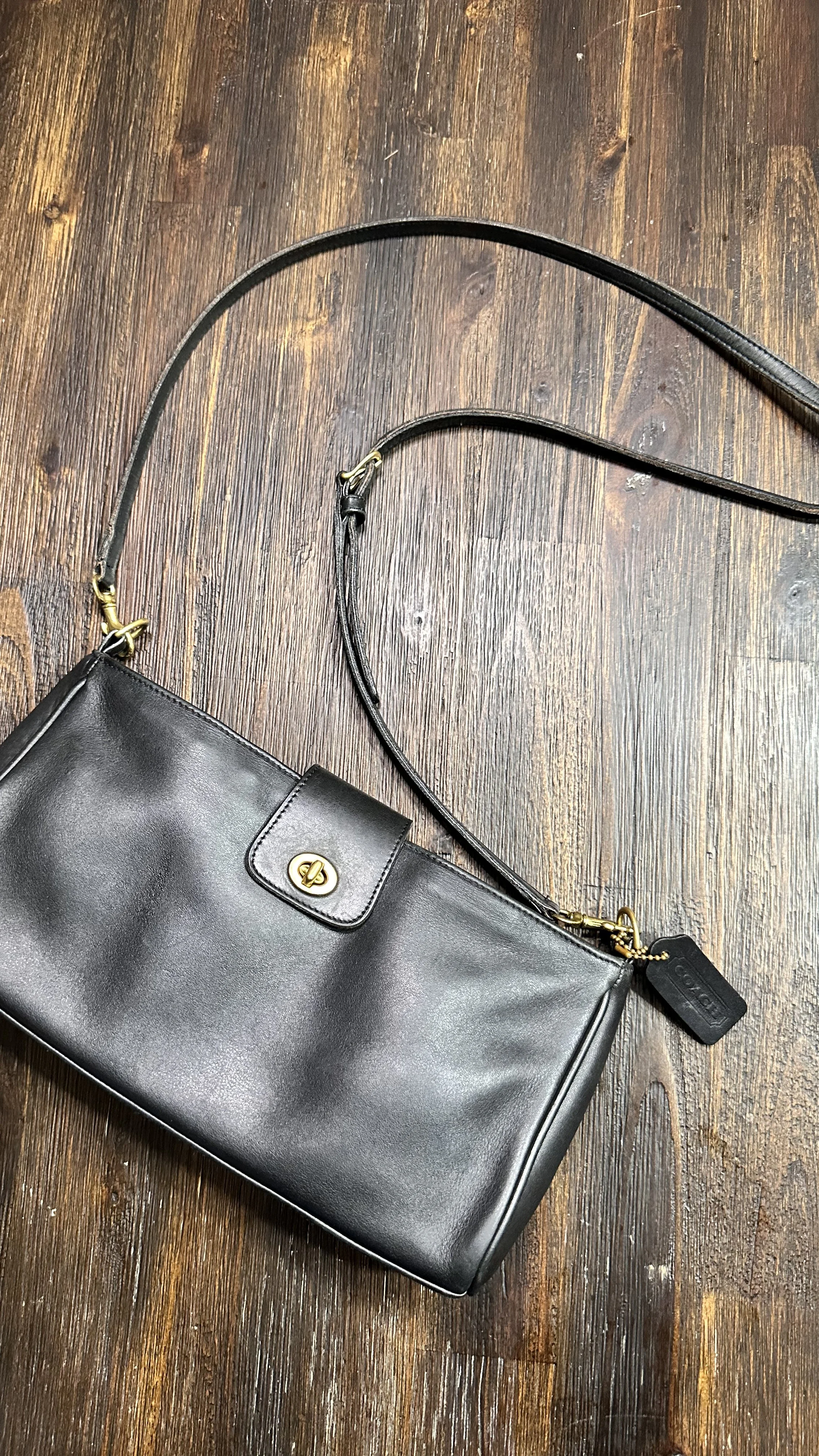 1990's Vintage Coach Penelope Crossbody Purse 9818