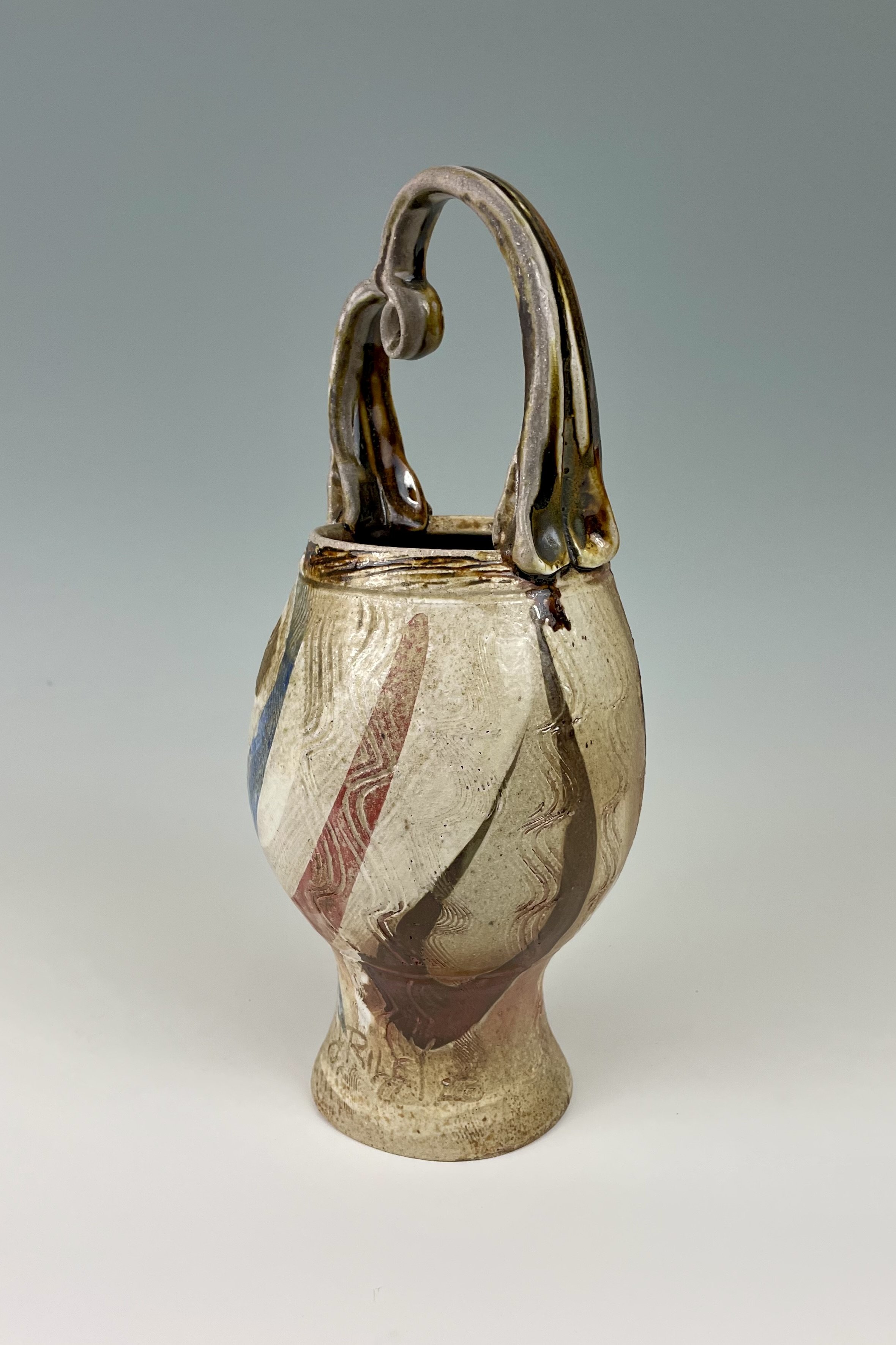 Vase w/ Ribbon Handle