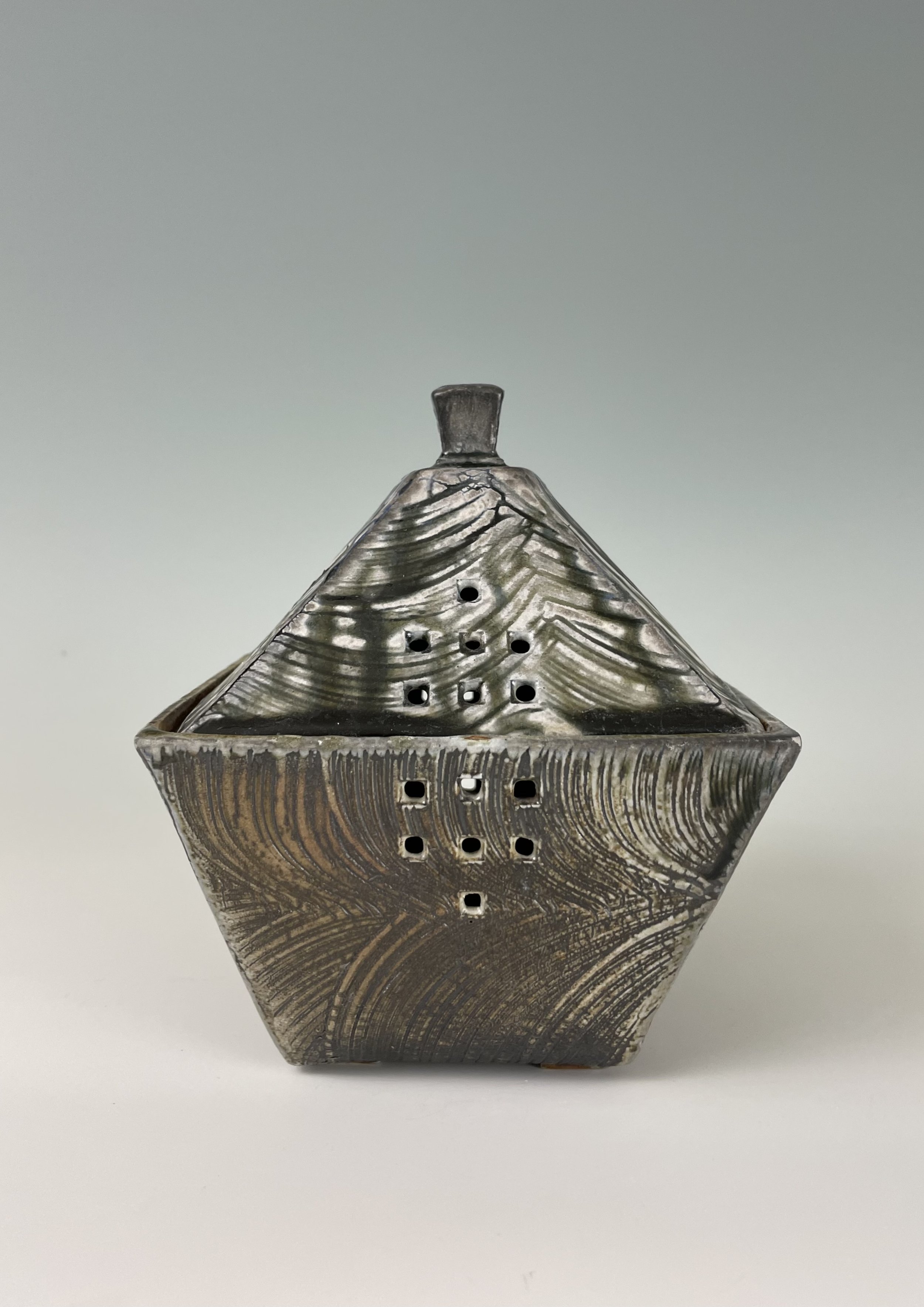 Fresh Garlic Pot