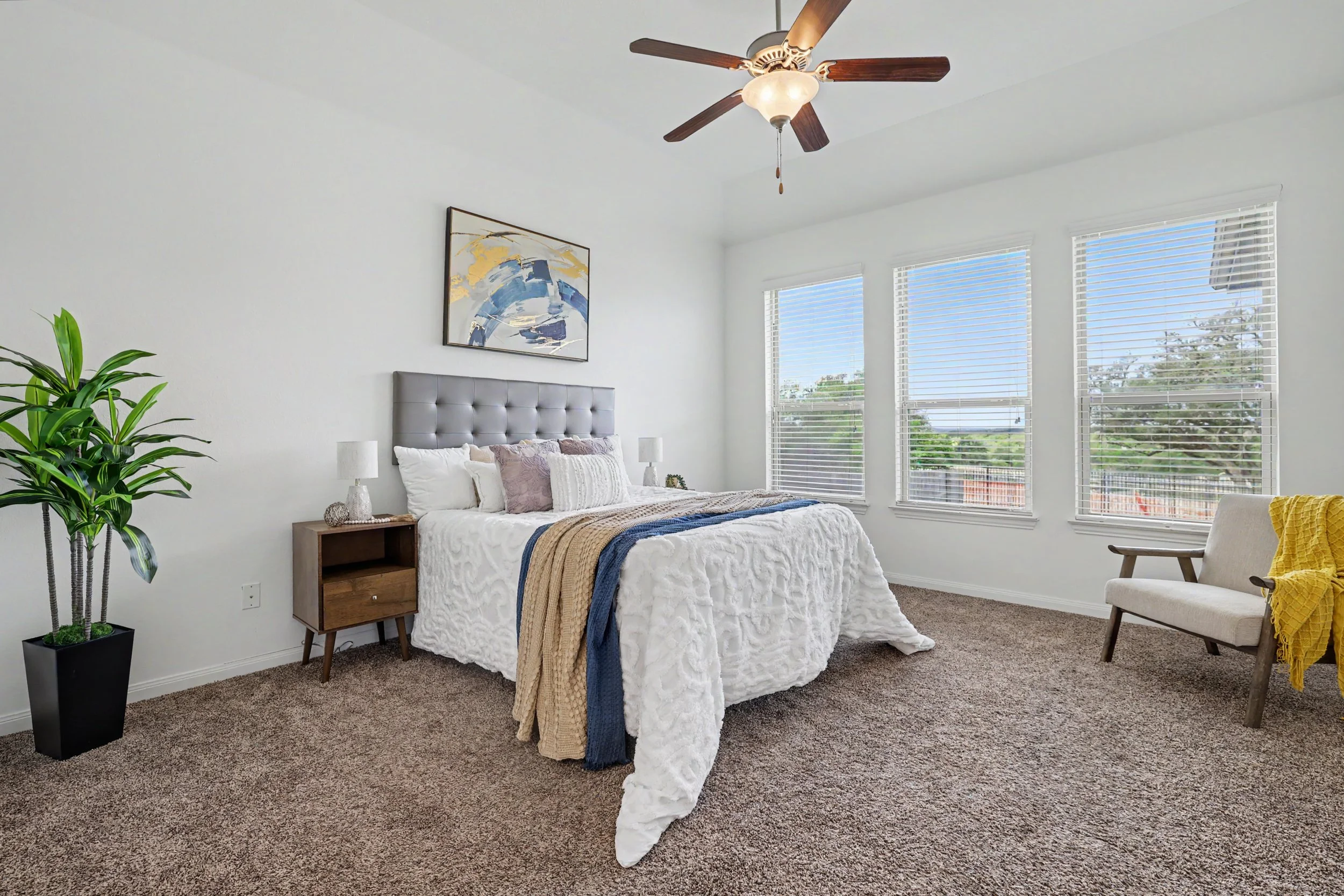 557ScenicBluffDrive-34.jpg