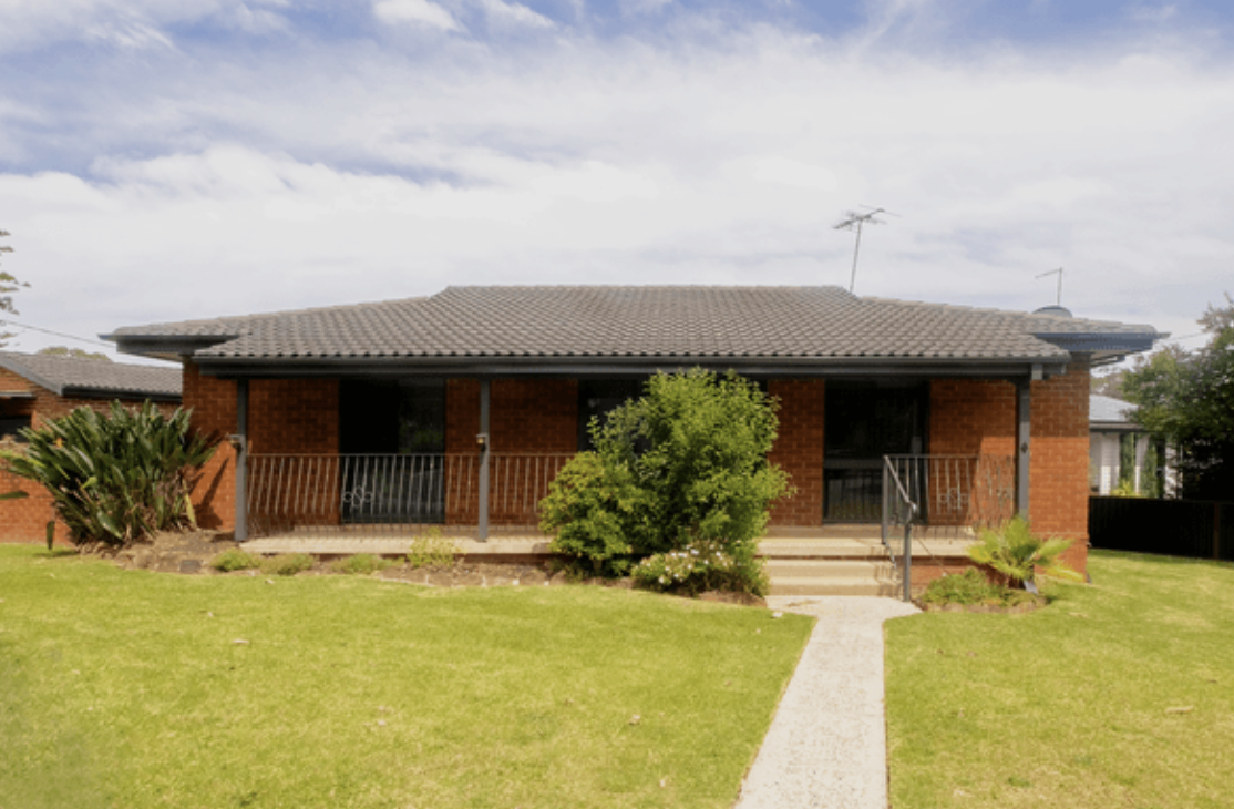 2 Brennan Place, Blackett.