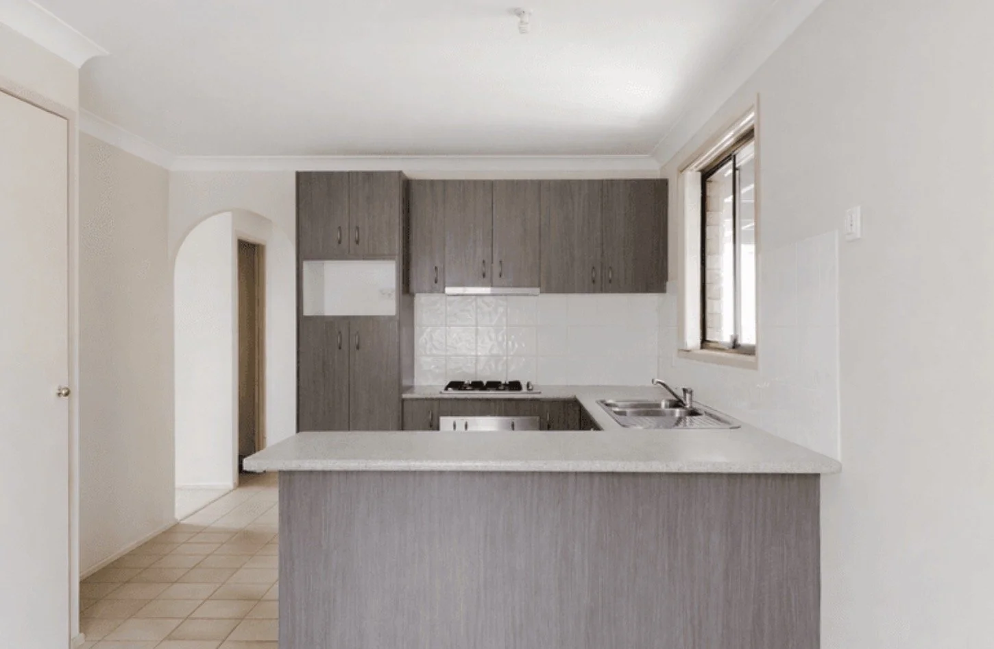 208 Hyatts Road,  Plumpton