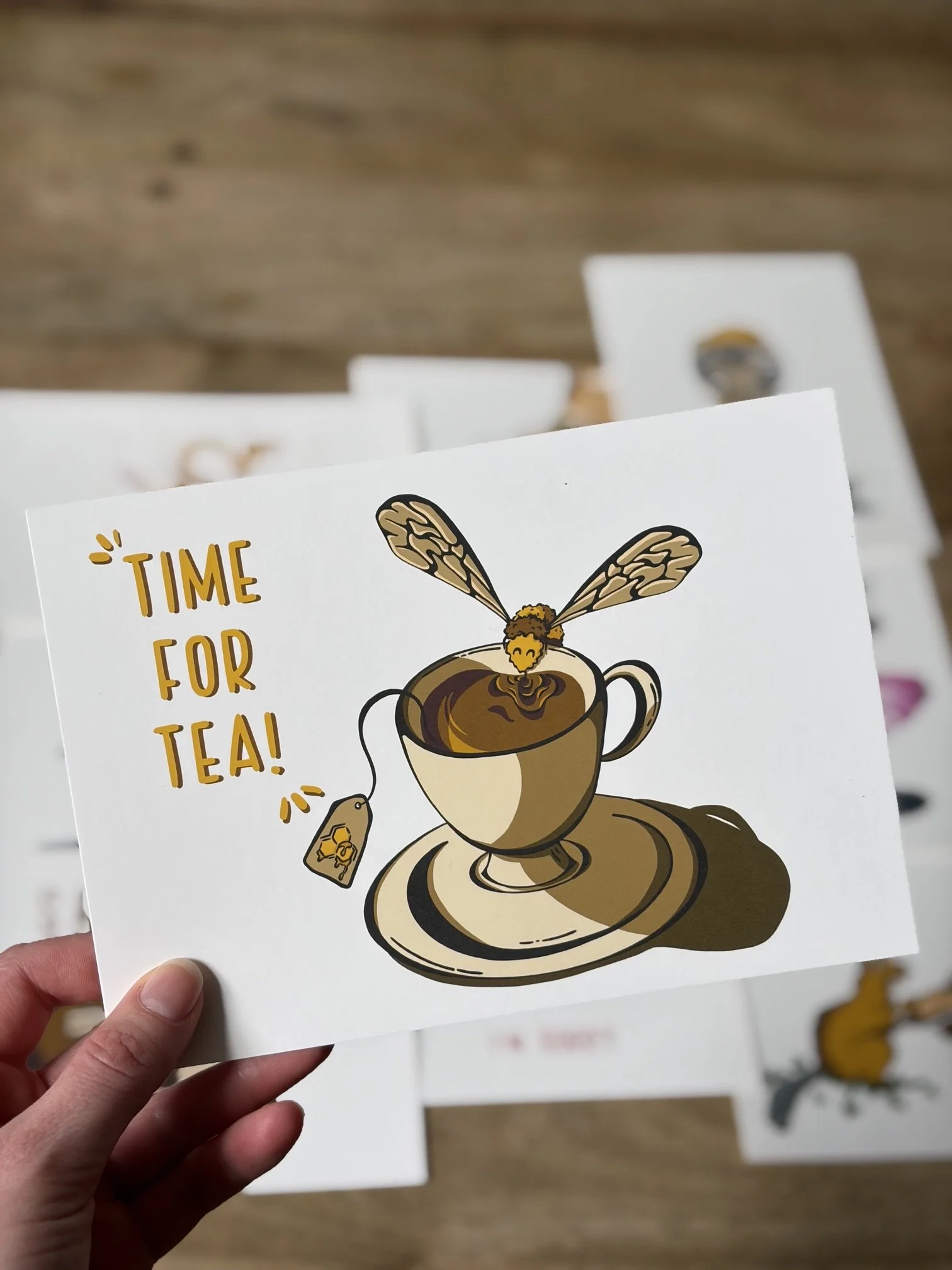 art print bee having tea