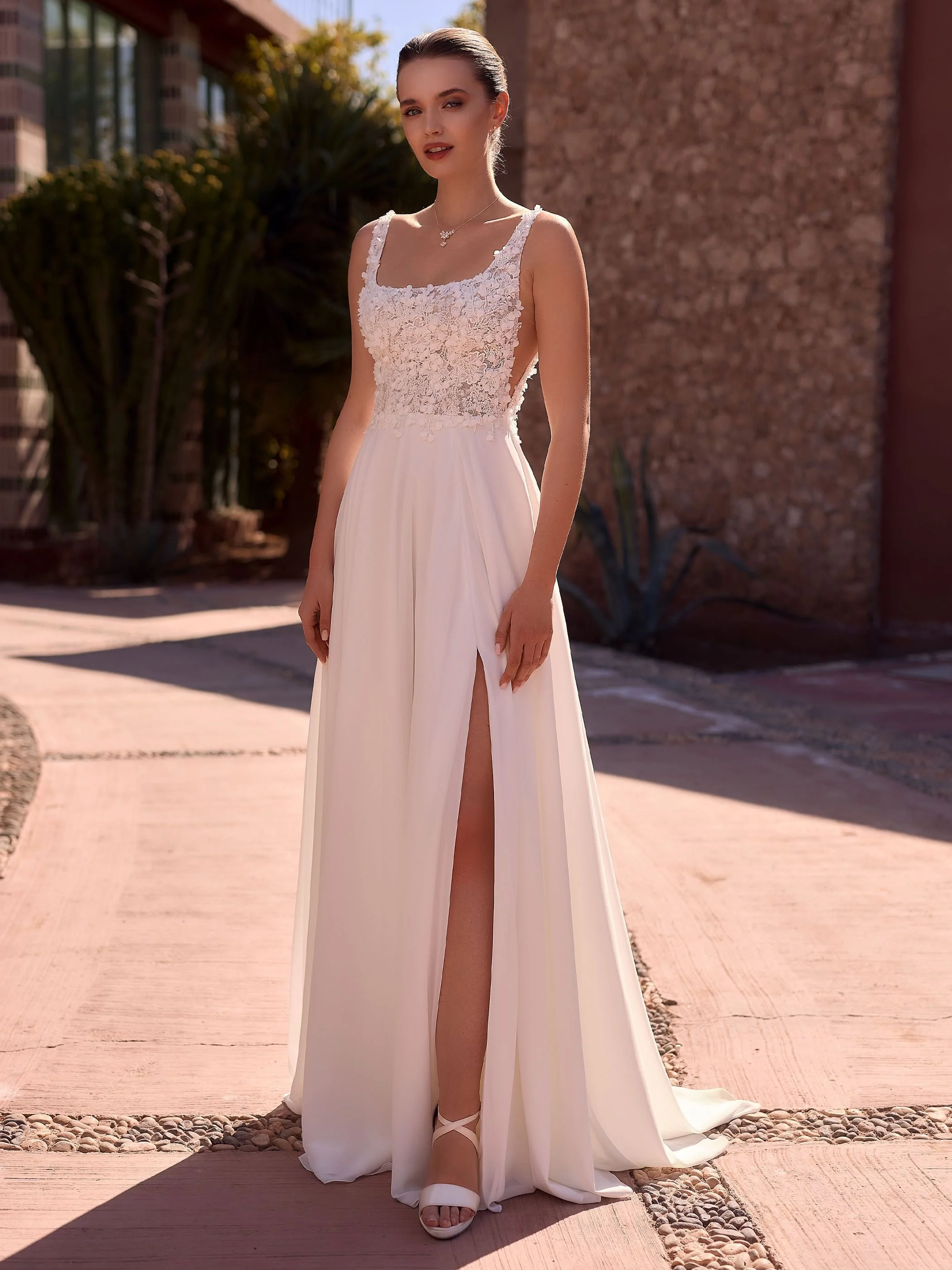 bianco-evento-bridal-dress-vermax-_1_.jpg