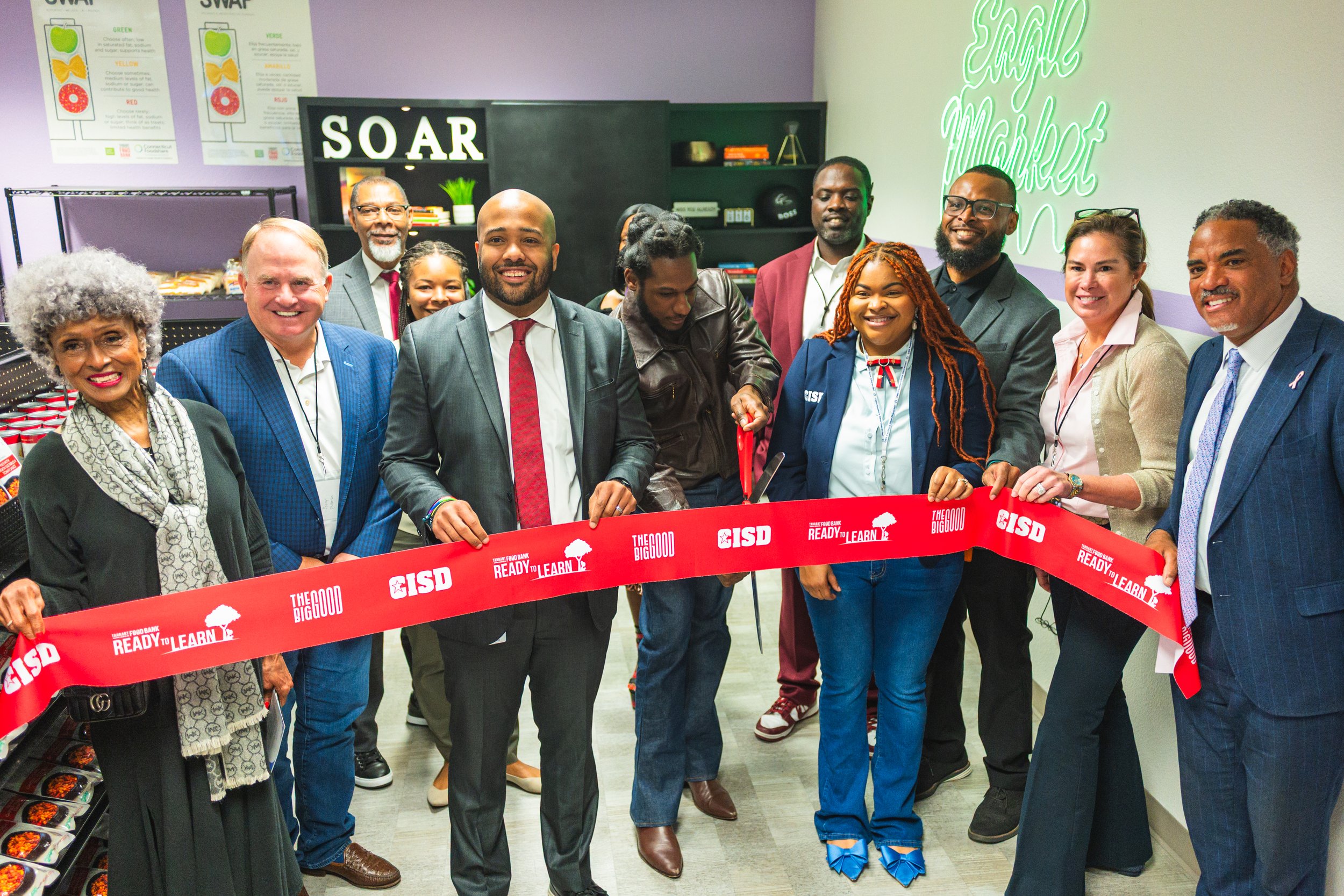 Tarrant Area Food Bank, Crowley ISD, and THE BIG GOOD Celebrate Opening of The Eagle Market at H.F. Stevens Middle School
