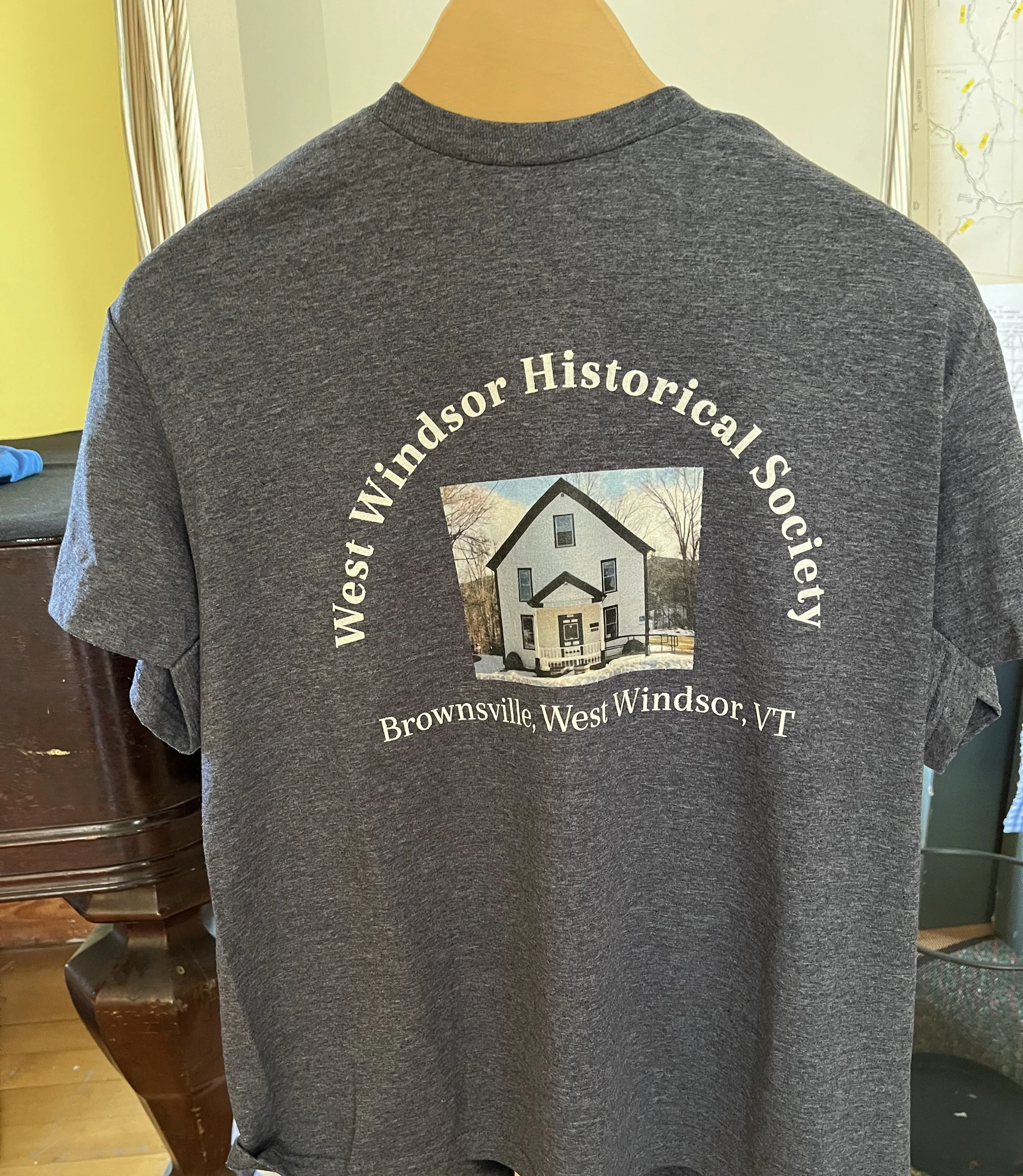 WWHS Tee logo 3 in unisex size Large