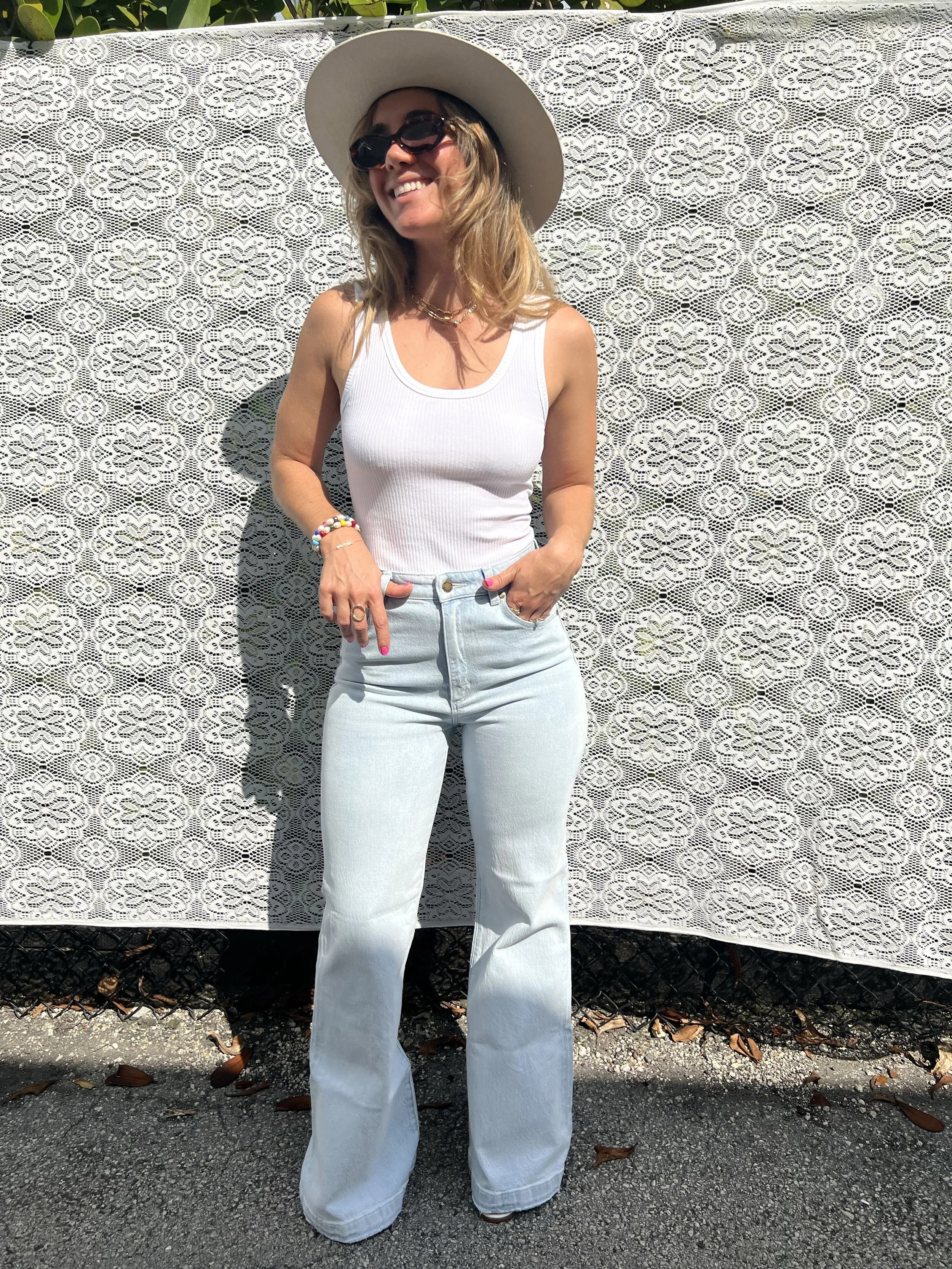 cute jeans for the summer, what jeans to wear in the summer, meadow collective