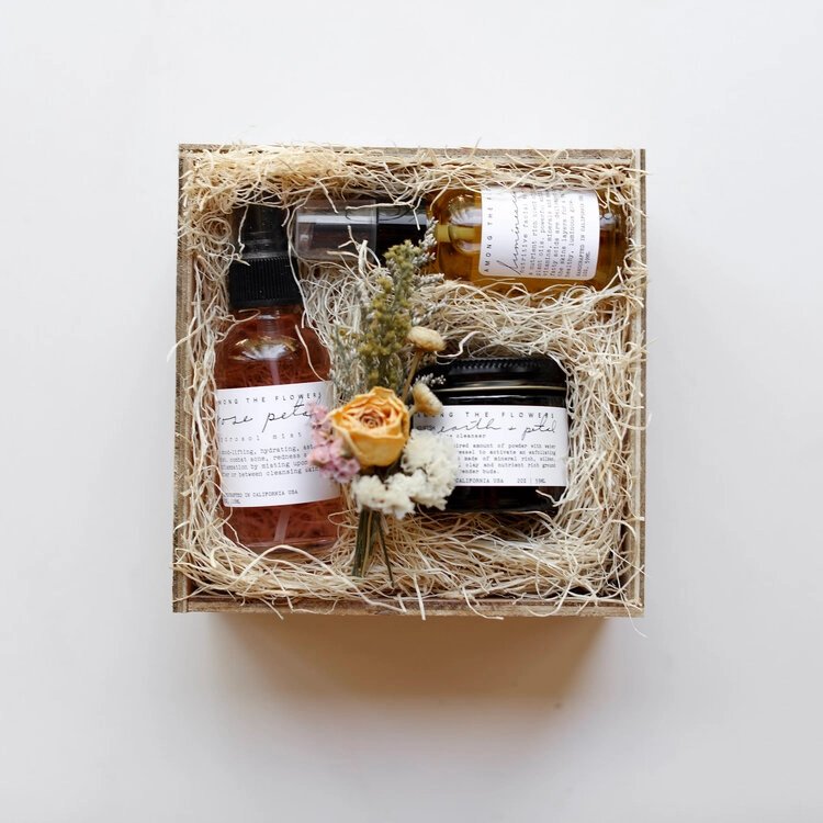 Among the Flowers Inner Beauty Kit Among the Flowers Inner Beauty Kit
