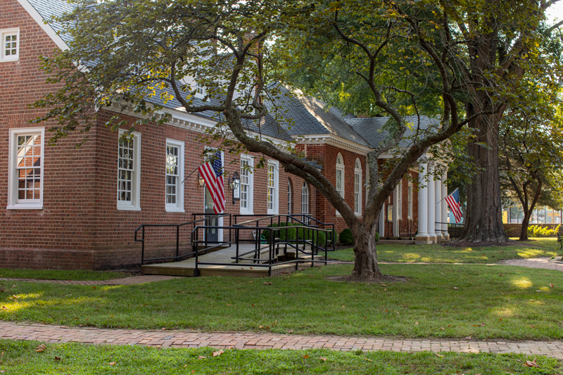 Guided tours of Gloucester Colonial Courthouse Circle available weekends