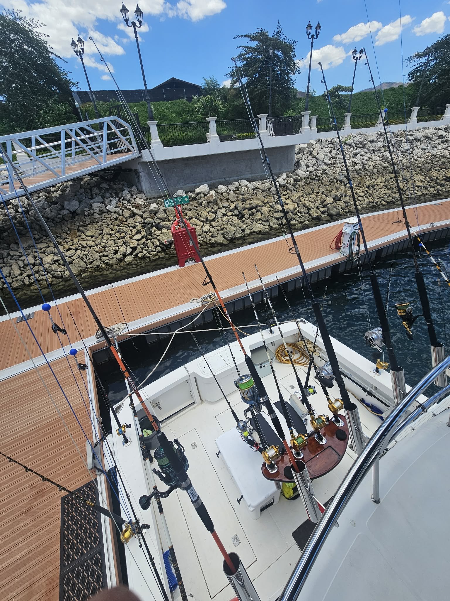 Inshore Fishing rods on Fish Tale 2 deck prepared for inshore charter at Marina Flamingo Costa Rica