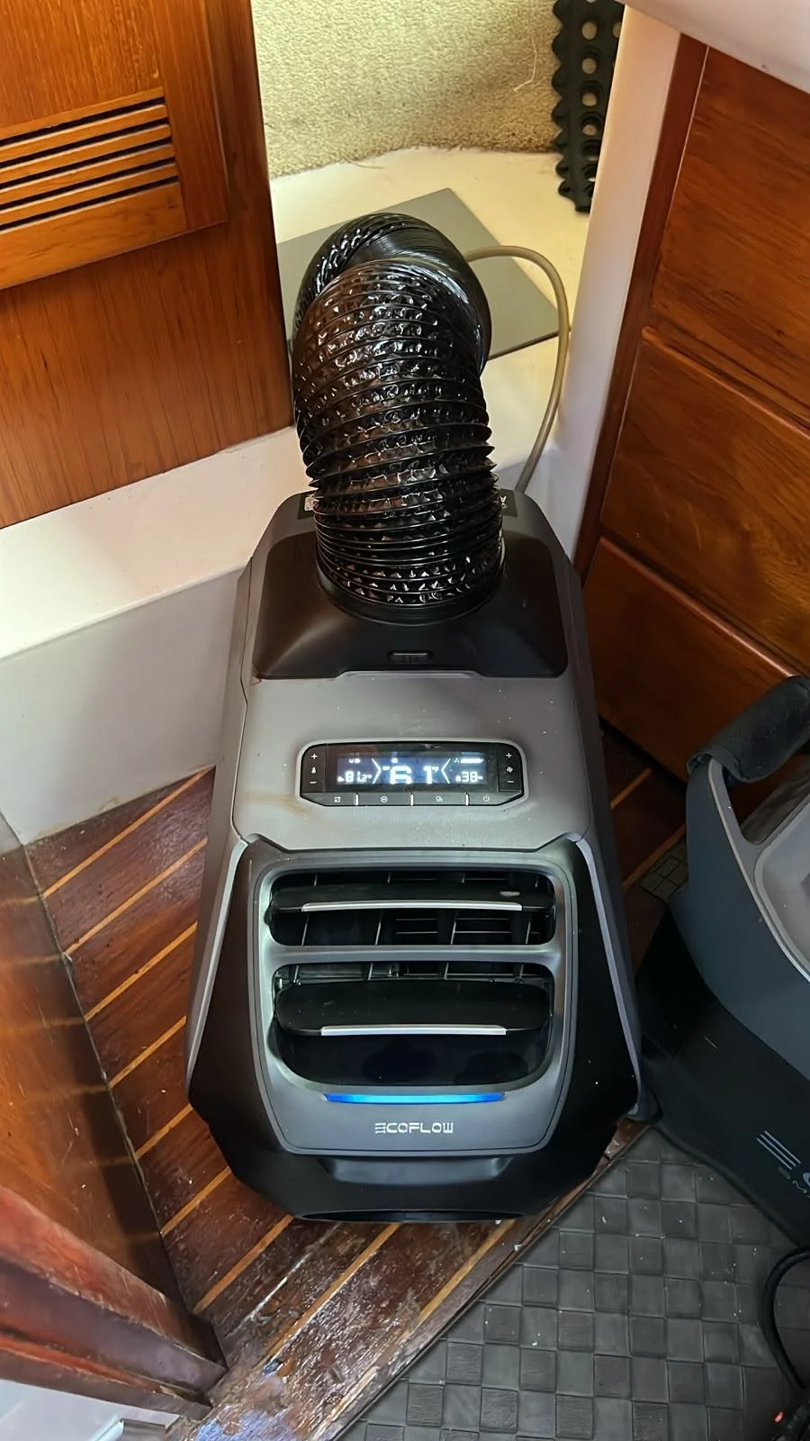 EcoFlow powered Air-Conditioning system onboard Fish Tale 2 providing quiet climate control during Costa Rica fishing charter