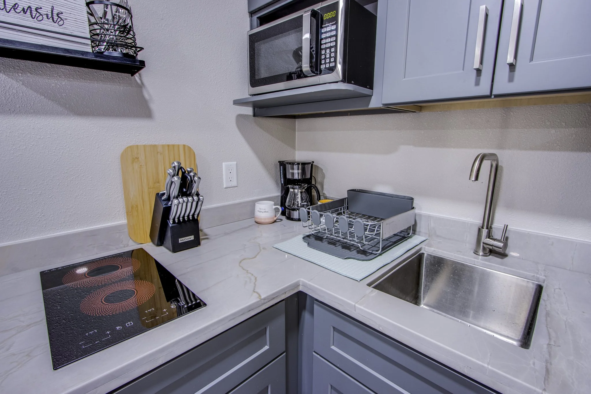 Third Street Second Shoot (76 of 88).jpg