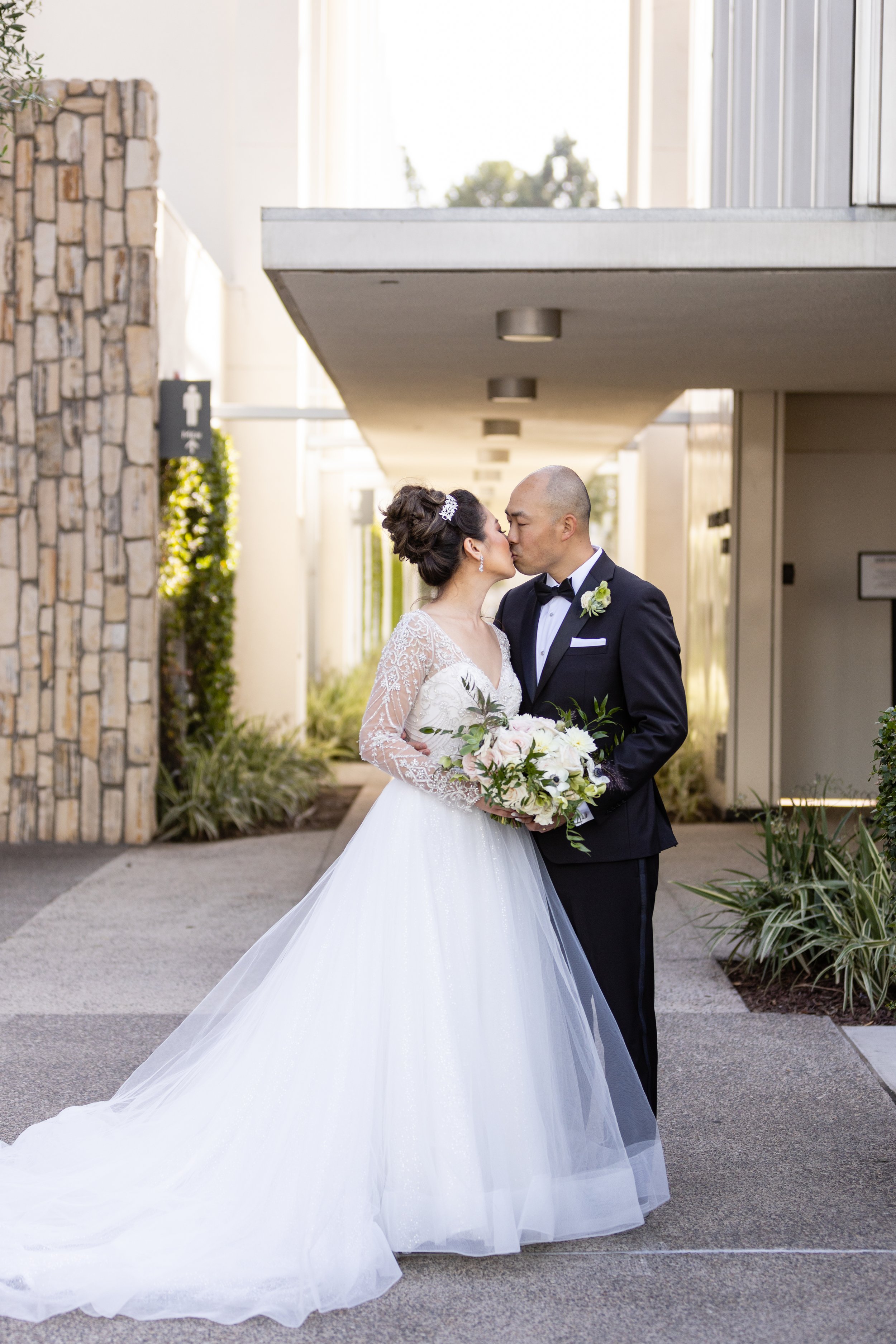 HuntingtonBeachMicroWedding-Mindy&Jimmy263.jpg