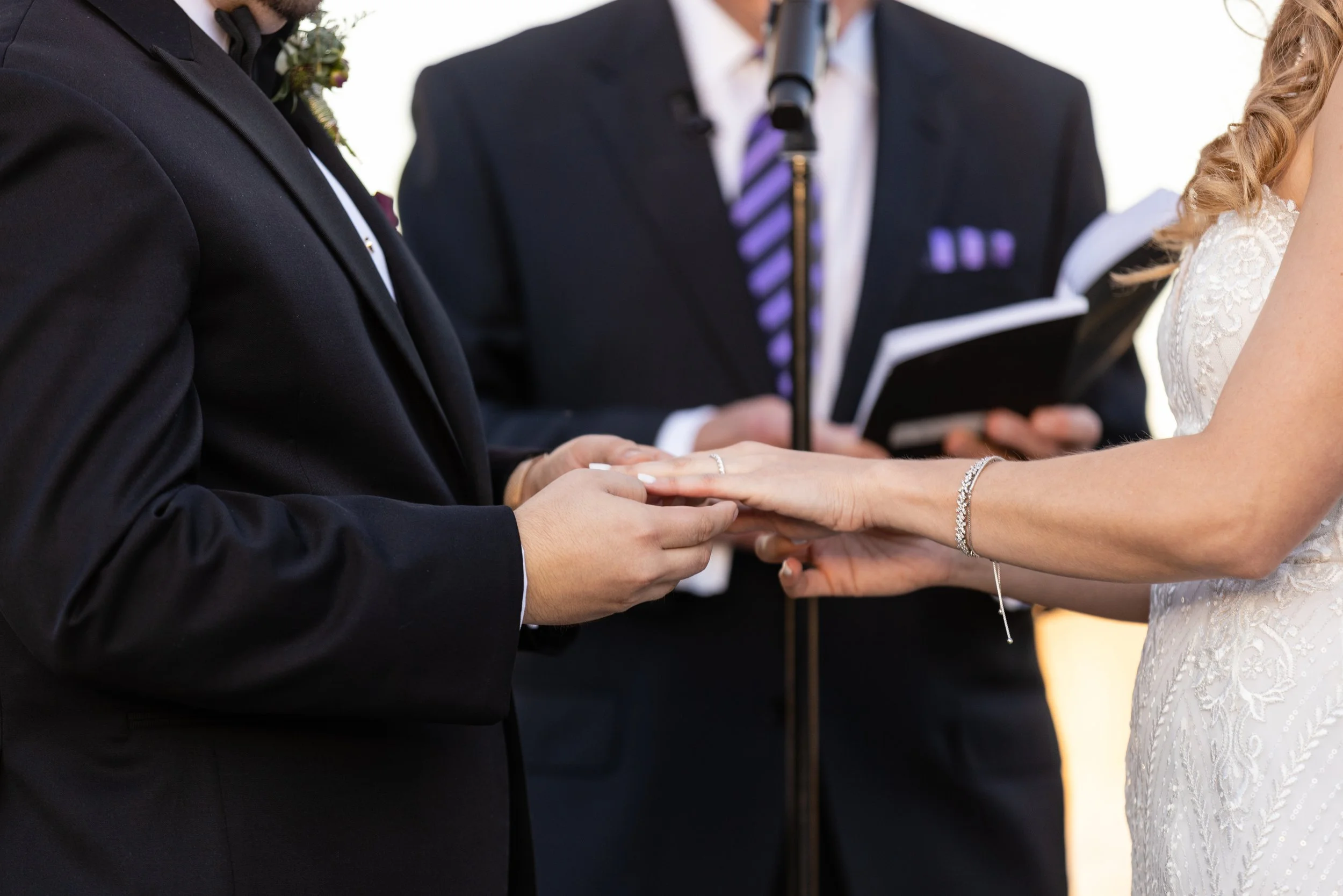 HuntingtonBayClubWedding-Chelsea&Arsen416.jpg