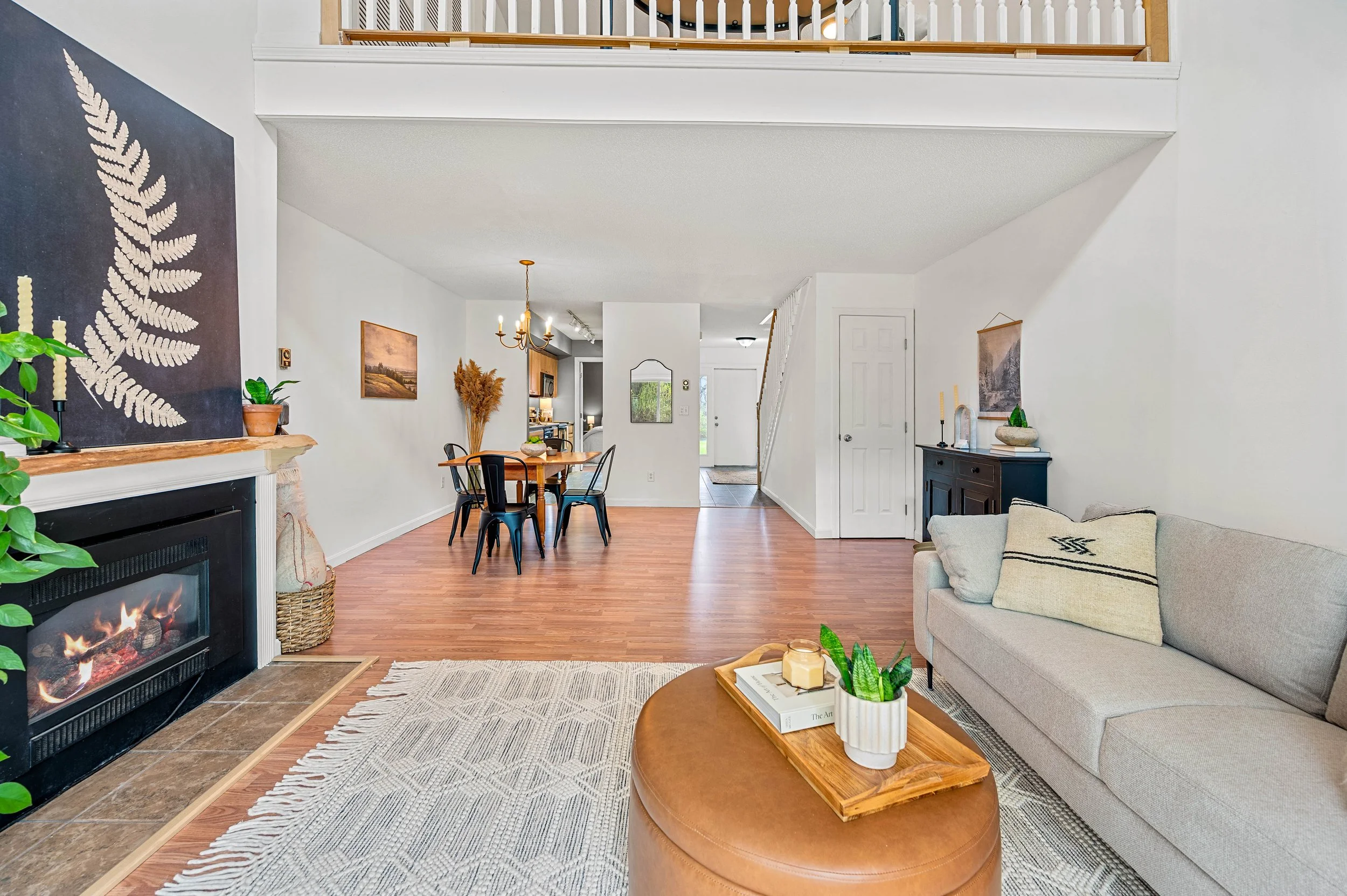 415 Locust Hill-7.jpg