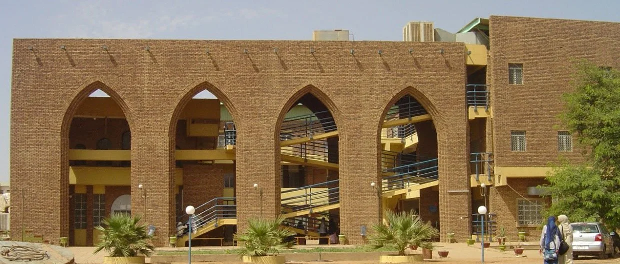 ahfad6.jpg