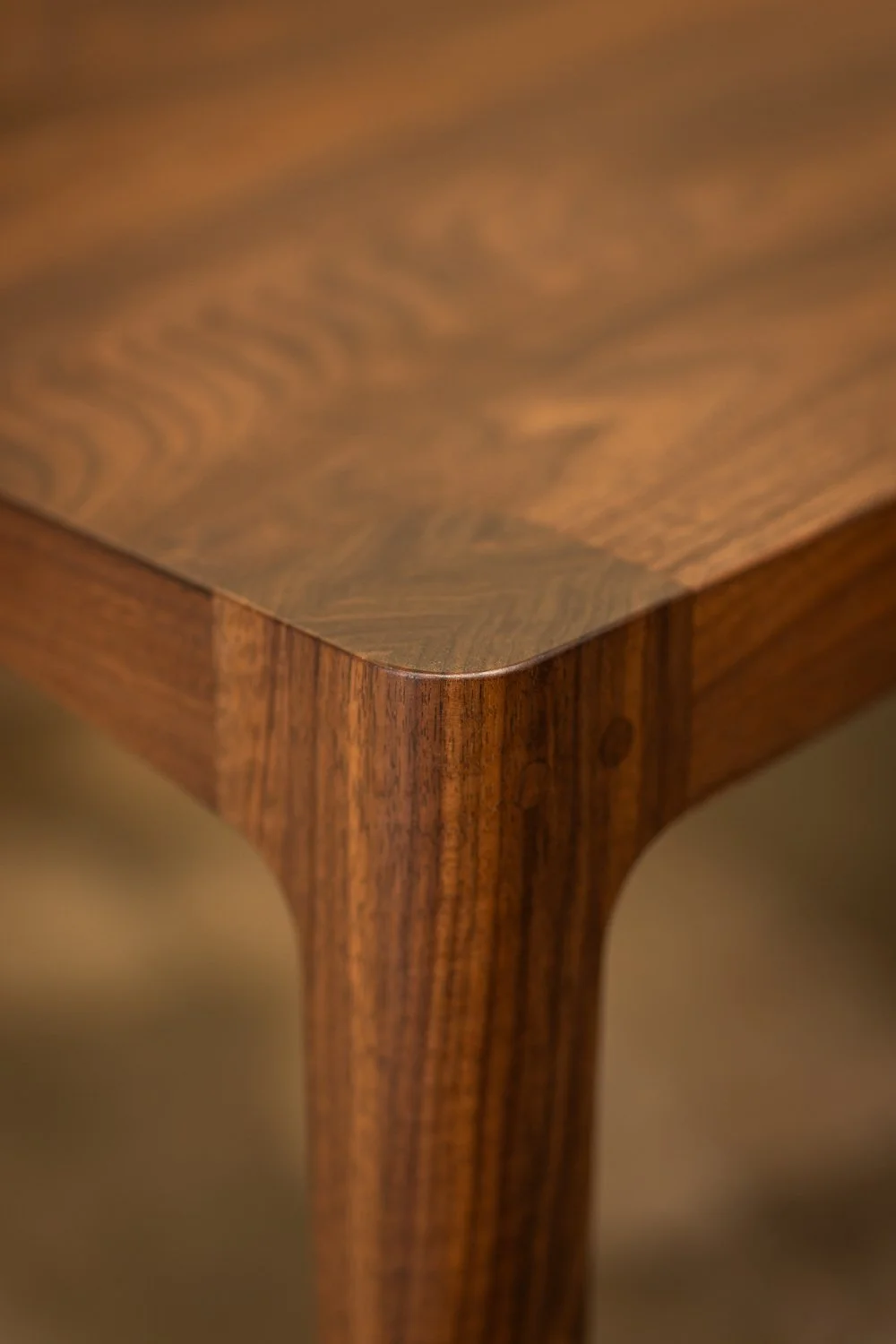 walnut-dining-low-08.jpg