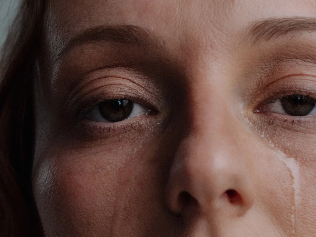 Postpartum Depression. Signs, Symptoms, and When to Start Therapy.