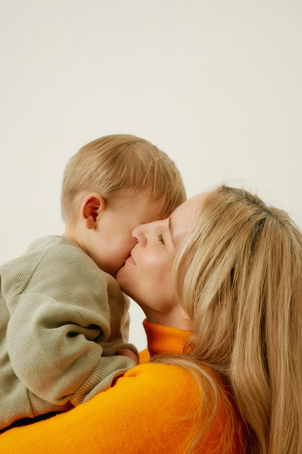 Parental Burnout and Postpartum Burnout. How to Recognize It, Why It Happens, and How Therapy Helps