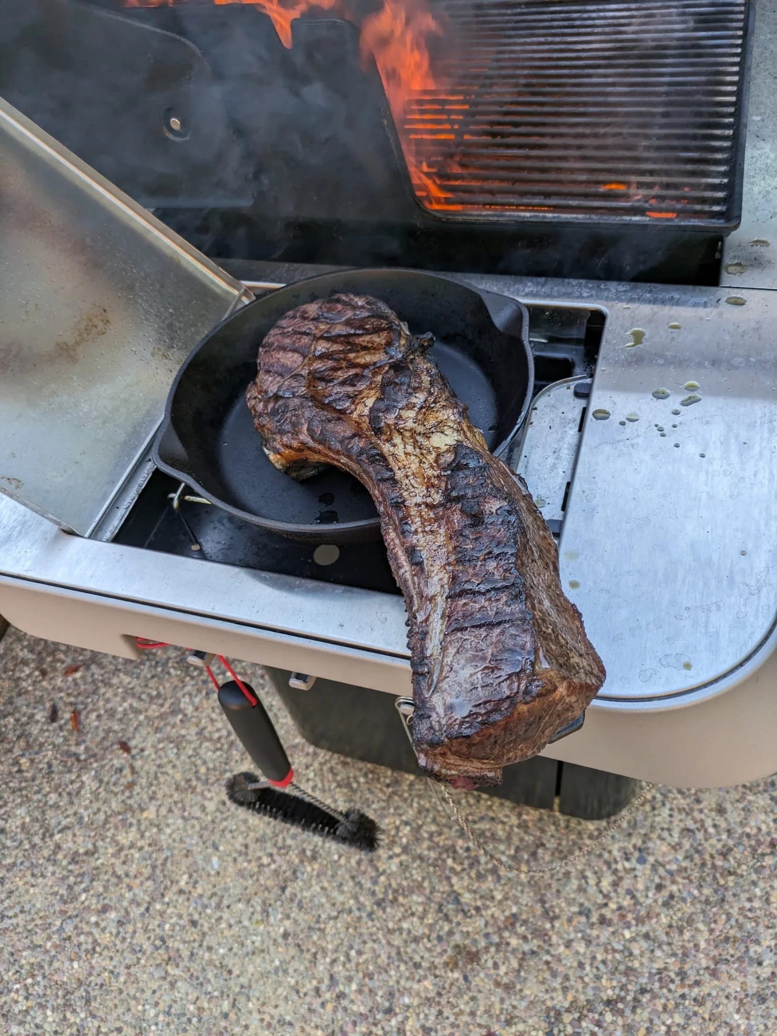 Tomahawk steak