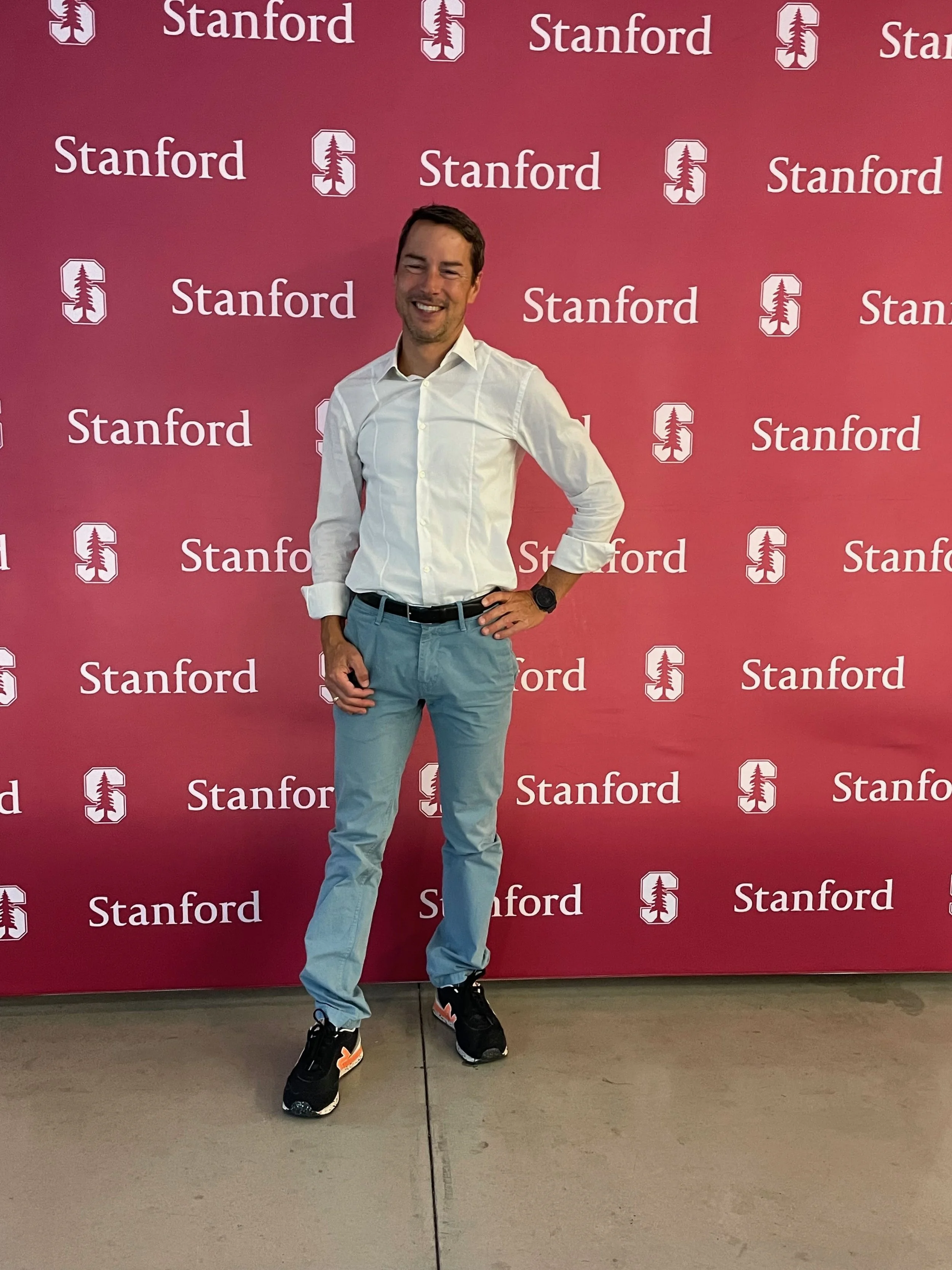 Stanford Absolvent ;-)