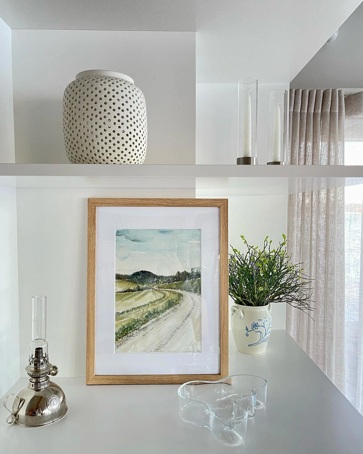 Idag &auml;r det str&aring;lande sol i Stockholm ☀️ v&aring;gar man hoppas p&aring; att v&aring;ren kommer nu???🌿🌷

(Jag t&auml;nker bort resterande v&auml;derprognos f&ouml;r denna vecka&hellip;)

#artinspiration #artinterior #swedishdesign #scand