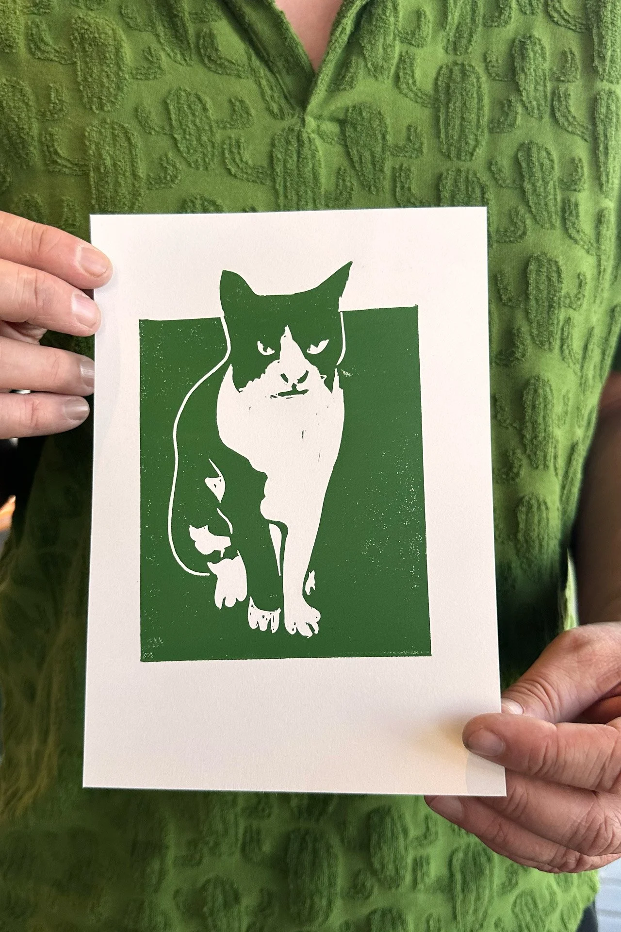 atelier-linogravure-chat-vert-matchy-ateliermio.jpg