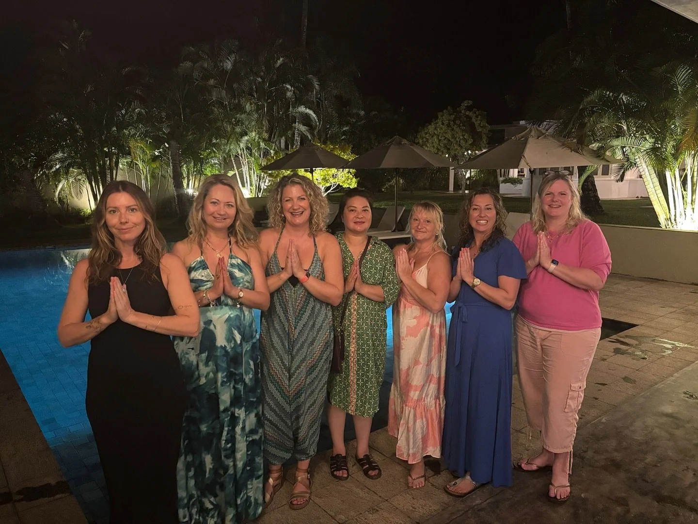 ✨Magic happens when you surround yourself with amazing souls ✨
So grateful to have experienced @mel_macintyre_coaching ‘s wonderful retreat in Sri Lanka this month 🇱🇰 🙏🏻🥰
The Power of attending retreats :
Awareness ✨ Slowing down and al