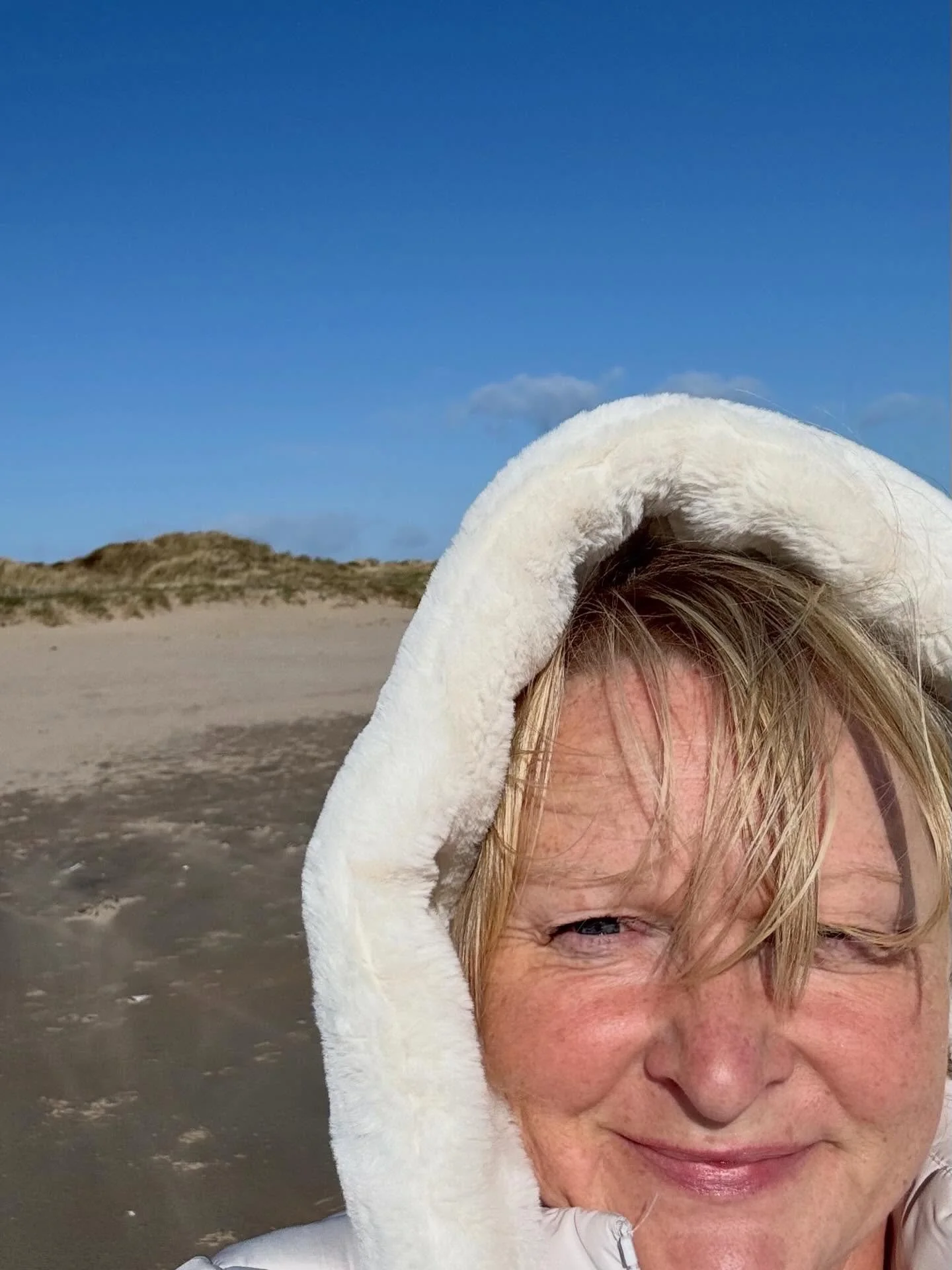 I shared a story with a fellow beach walker the other day about the donkey rides that used to be here and realised that was over 45 years ago!!! 🙈

The ocean is in my soul 🌊 

I was born and grew up in St Andrews and walking along the west sands al