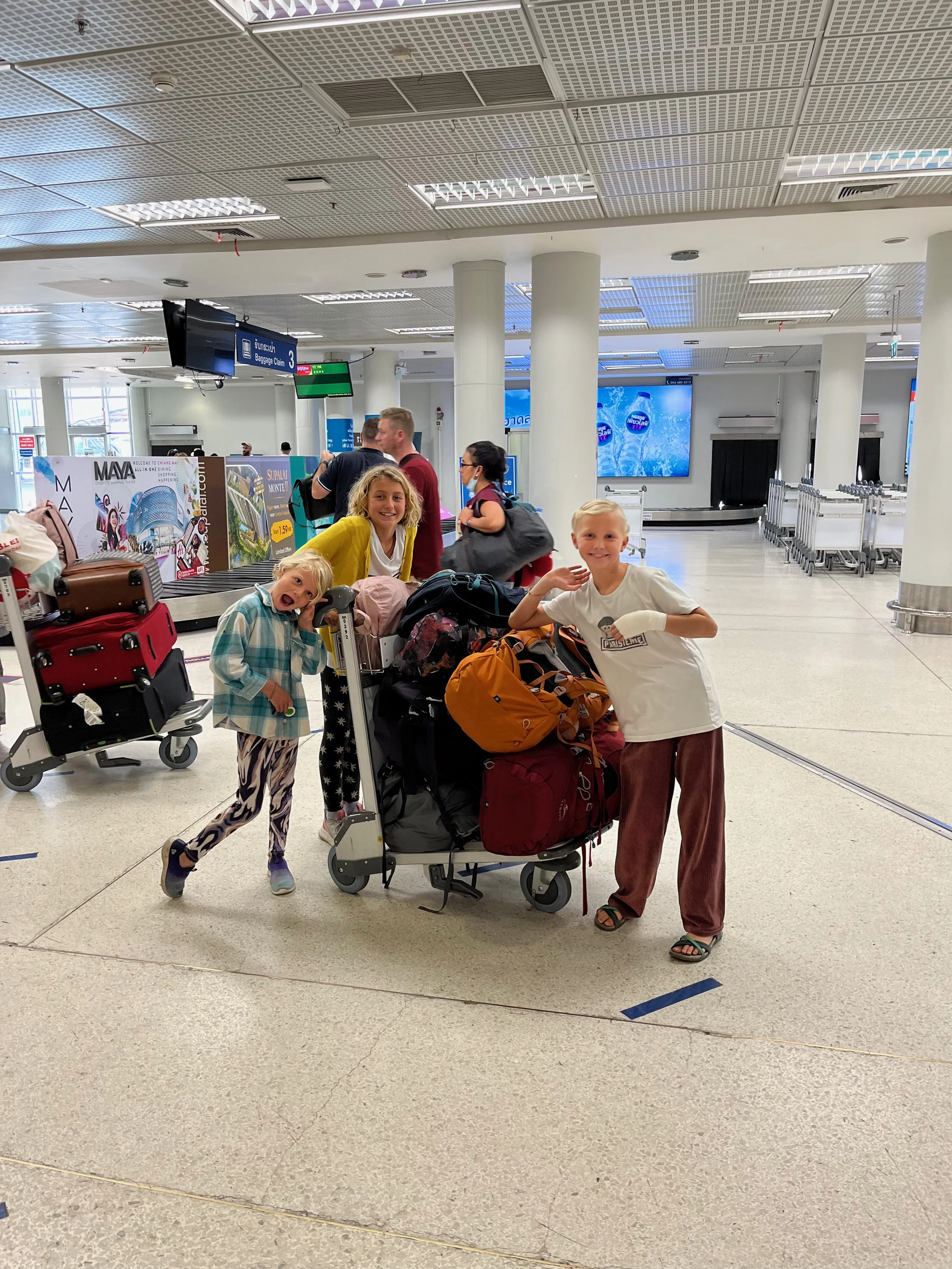 Top Tips for Traveling with Kids - Airplane