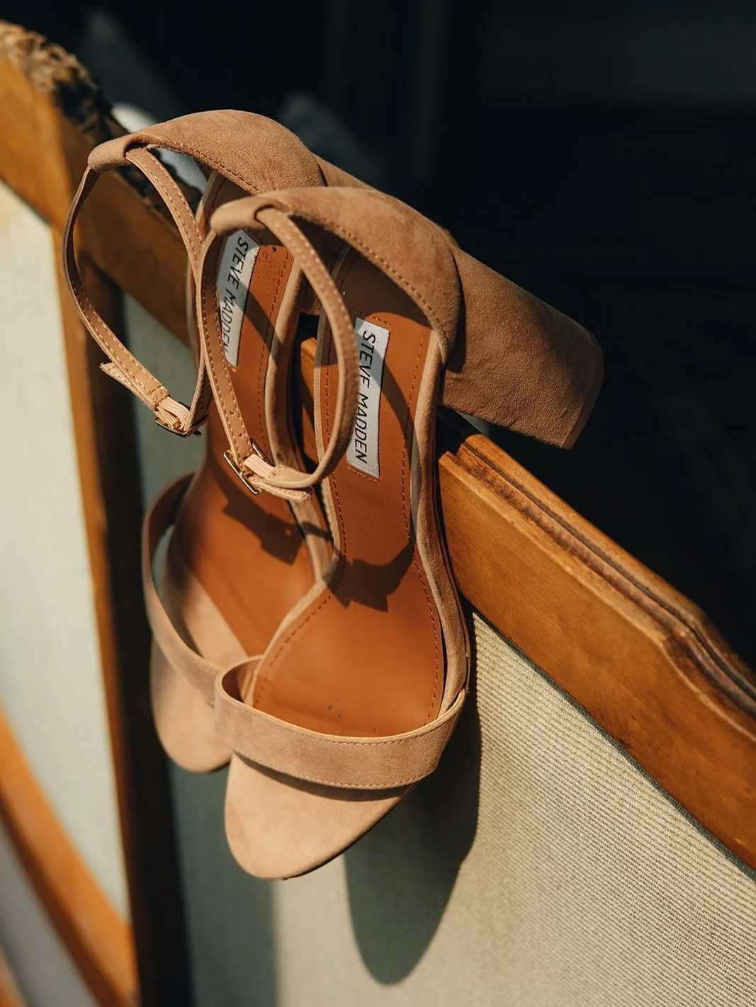 Love me some wedding details ✨

Comment &ldquo;wedding&rdquo; below if you want to see my 2026&ndash;2027 pricing guide &mdash; booking now! 💍

#westernwedding #weddingdetails #southernalbertaphotographer #wildmphotos #bridetobe