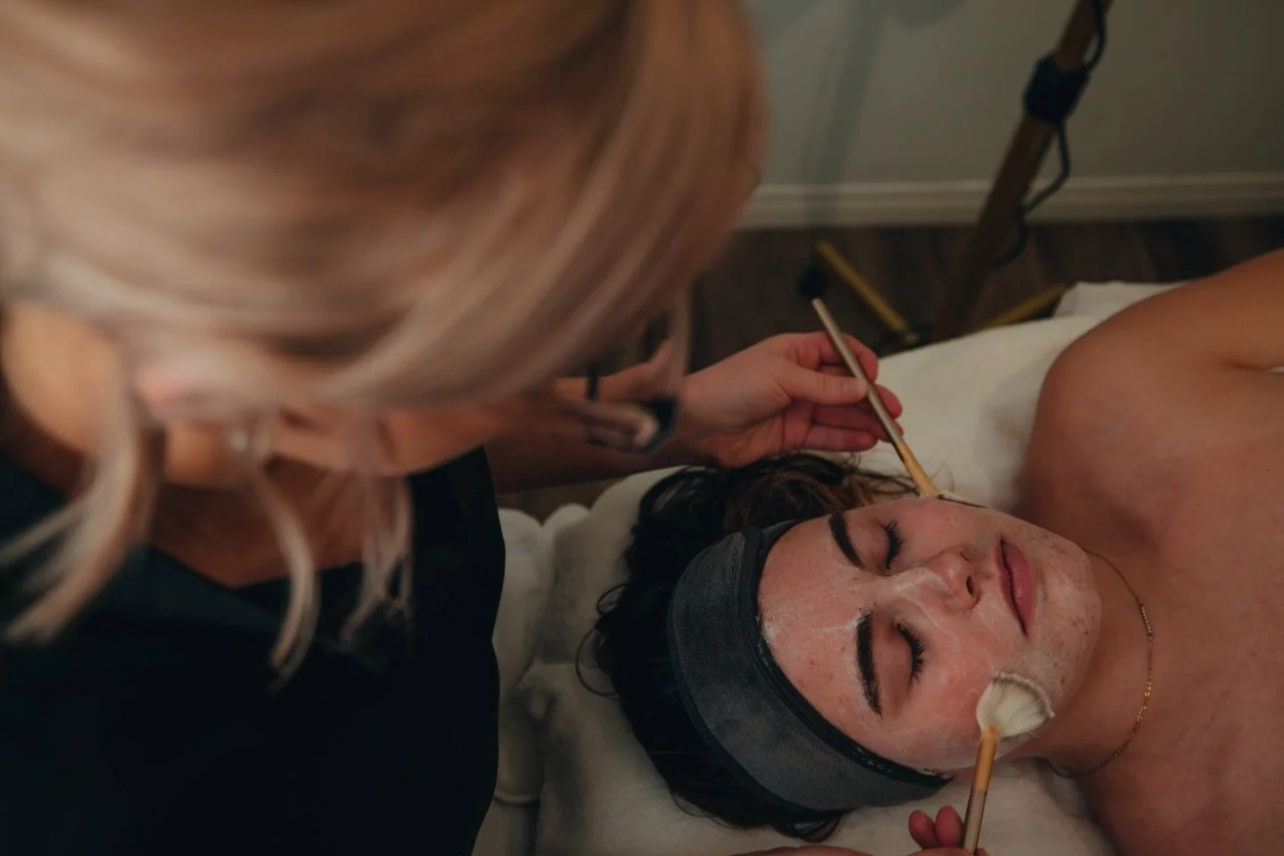 Back to scheduled programming ✨

Featuring this fun branding shoot for @thewell.rest.restore.refill &mdash; a space rooted in rest, restoration, and mindful living.

#brandingphotography #smallbusinessbranding #southernalbertaphotographer #brandstory