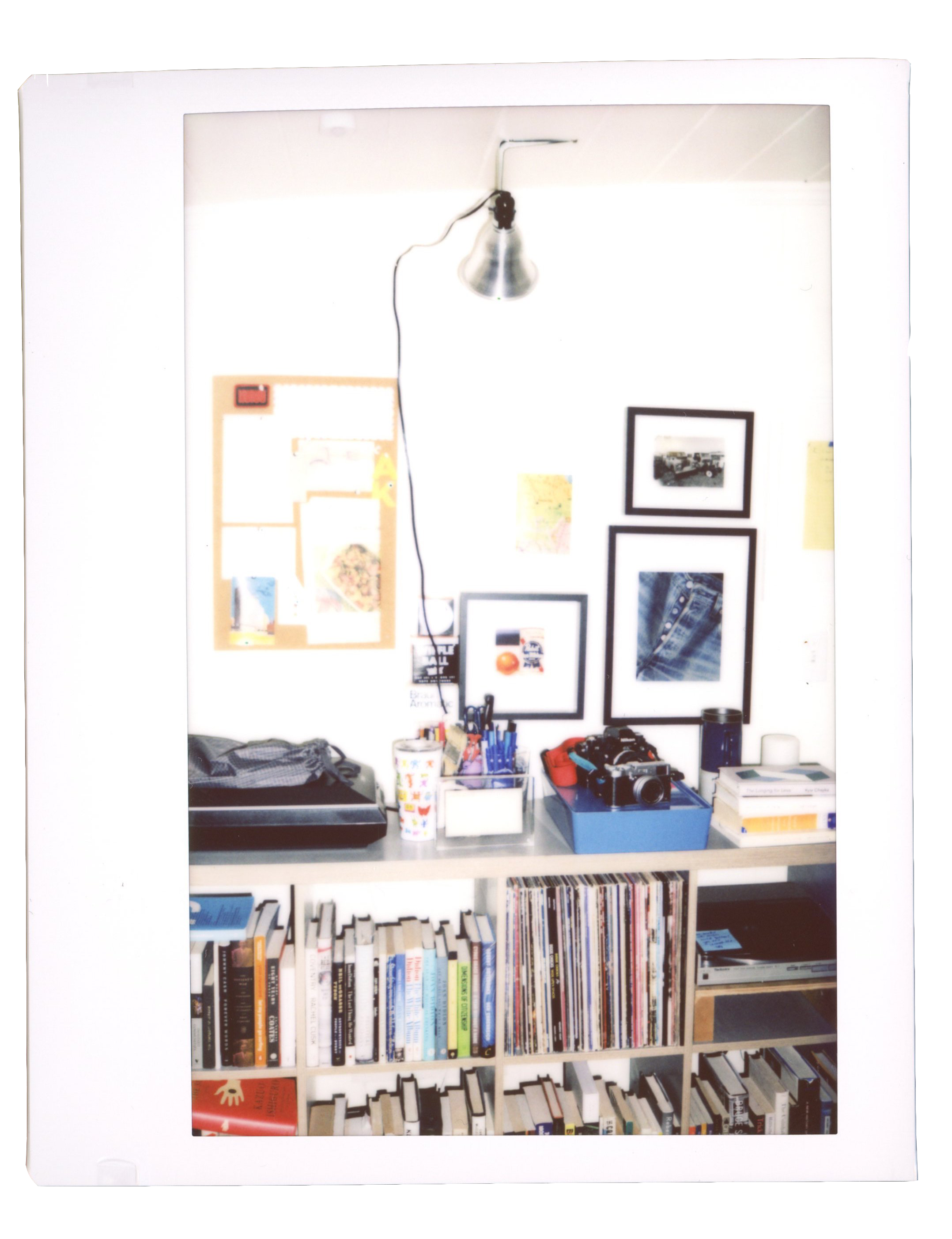 bookshelf.png