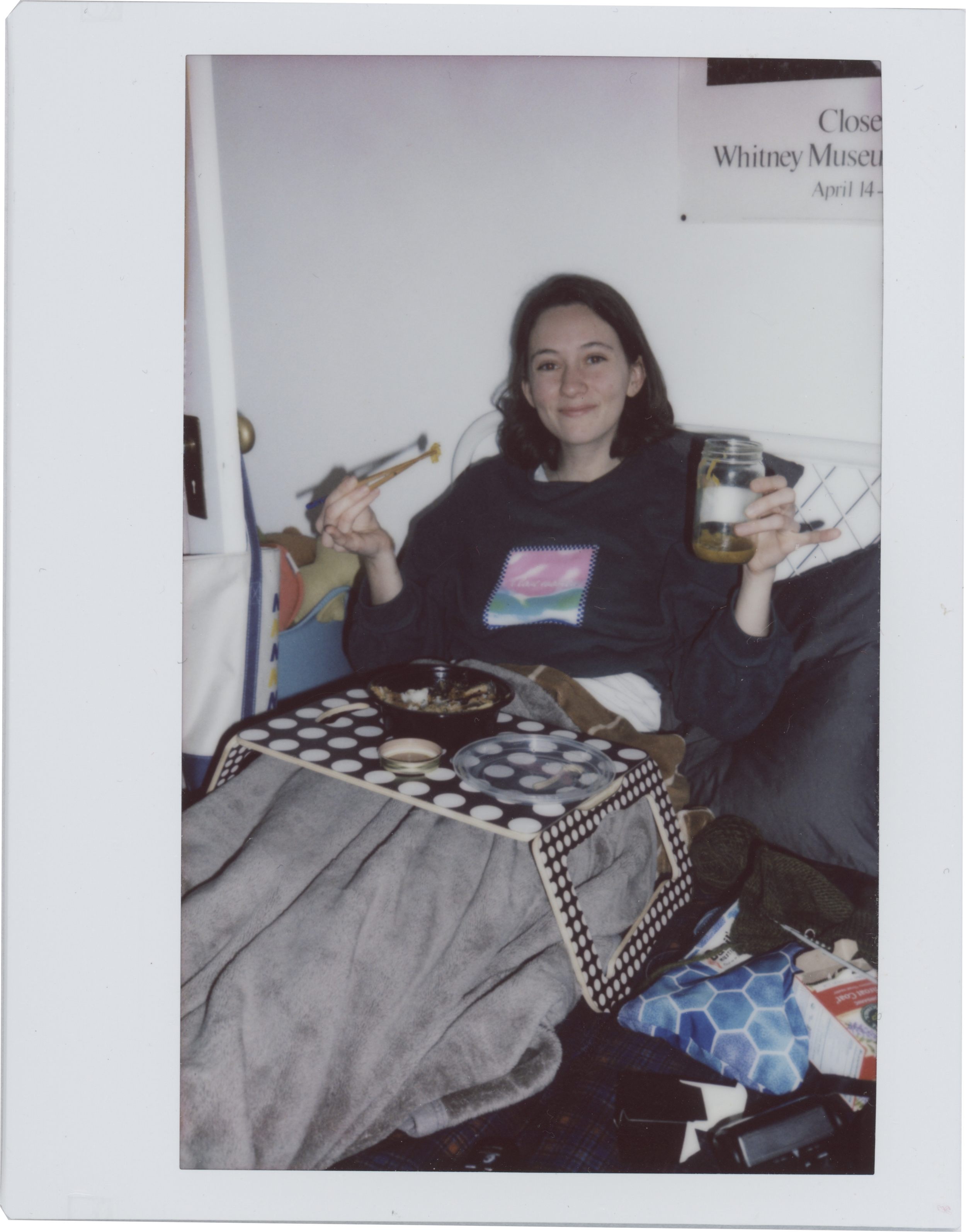 Z eating in bed.png