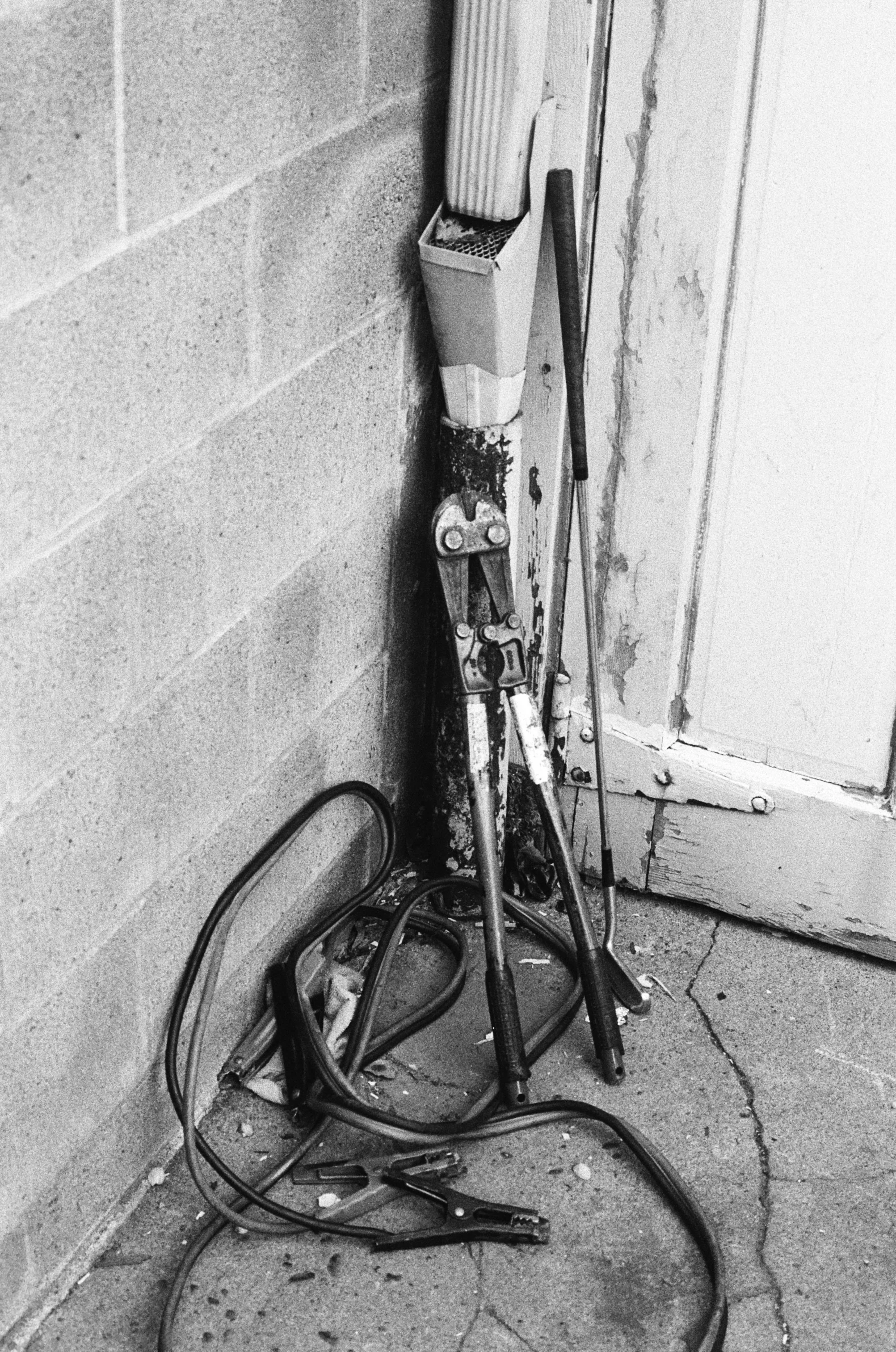 bolt cutters.jpg