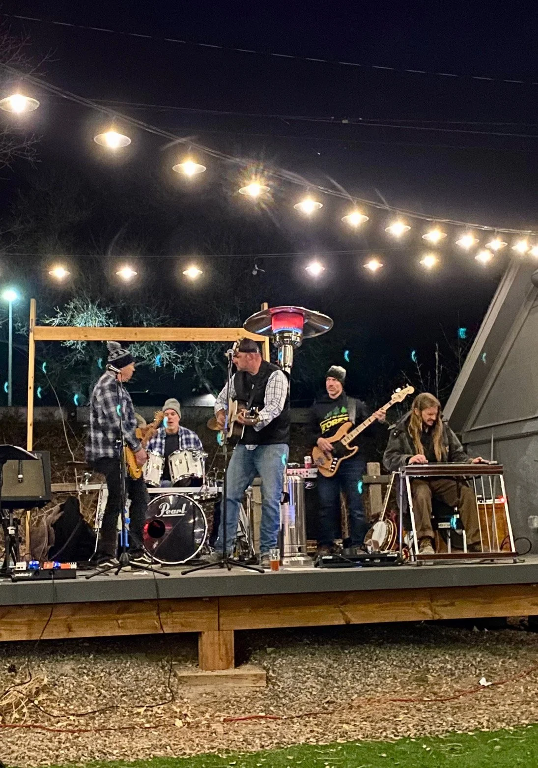 Rock Garden Lyons outdoor music and food truck venue