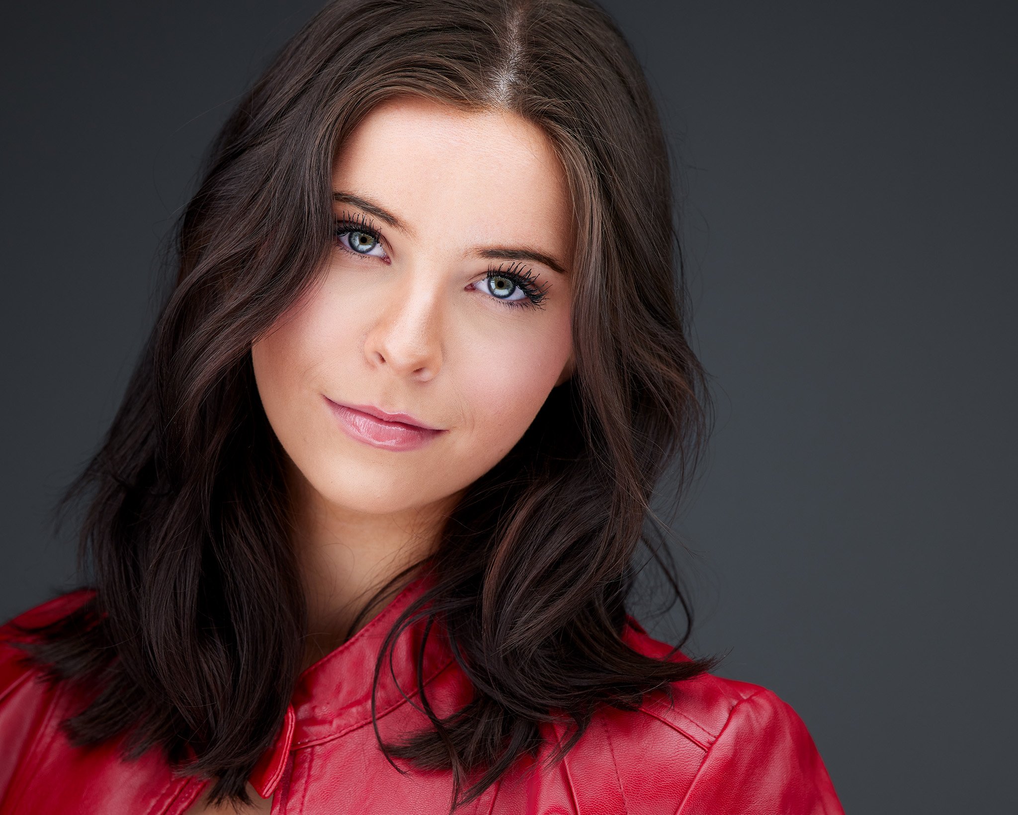 Executive Lens Headshots and Portraits