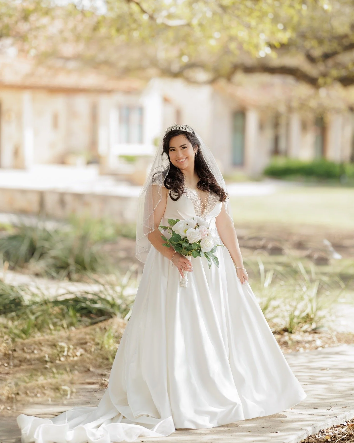 Bridal sessions give you the perfect chance to truly soak in the magic before the big day. No rush, no distractions&mdash;just you, glowing...🤍
.
.
.
.
#AustinWedding #AustinBride #AustinWeddings #AustinWeddingPhotographer #AustinWeddingPhotography 