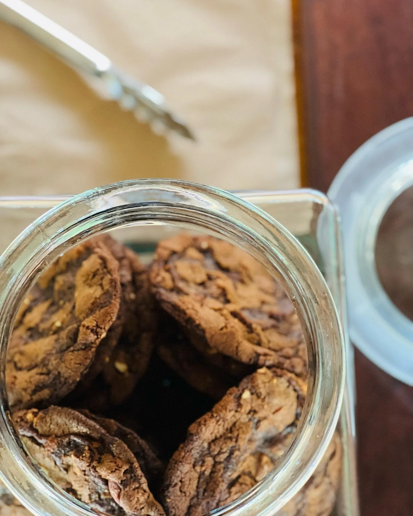 Open today Friday for takeaway only, due to weather 🌬️ feat. A fresh batch cookie jar #3: Organic Sticky Fruit, Nut &amp; Cacao Biscuits 🍪 

Thinking to add glazed dried cherries and Christmas spice for a Chrissy Cookie 🧐 🍒 🎅🏽 

#lordhoweisland