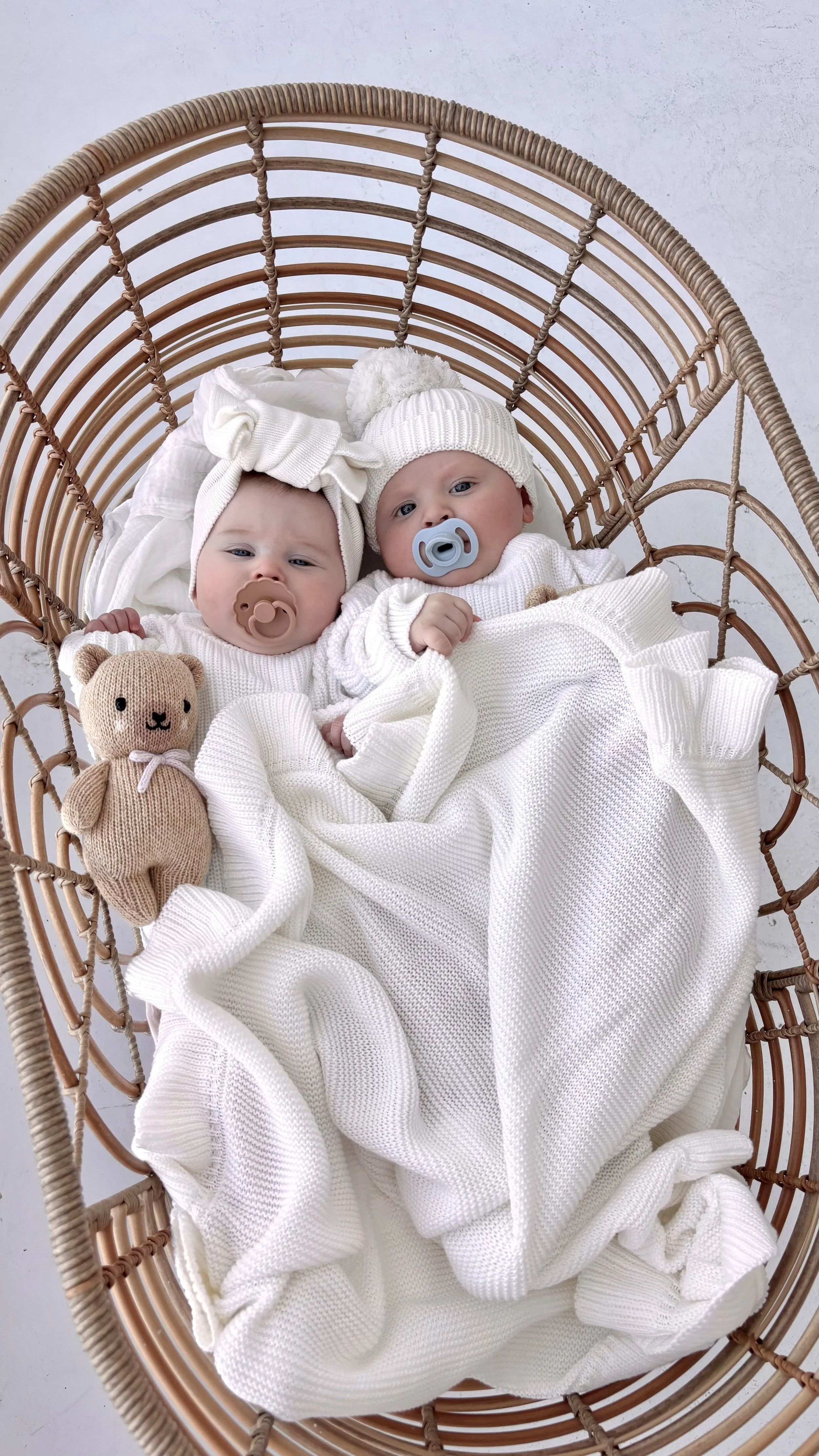 Ruffle Knit Blanket - Milk