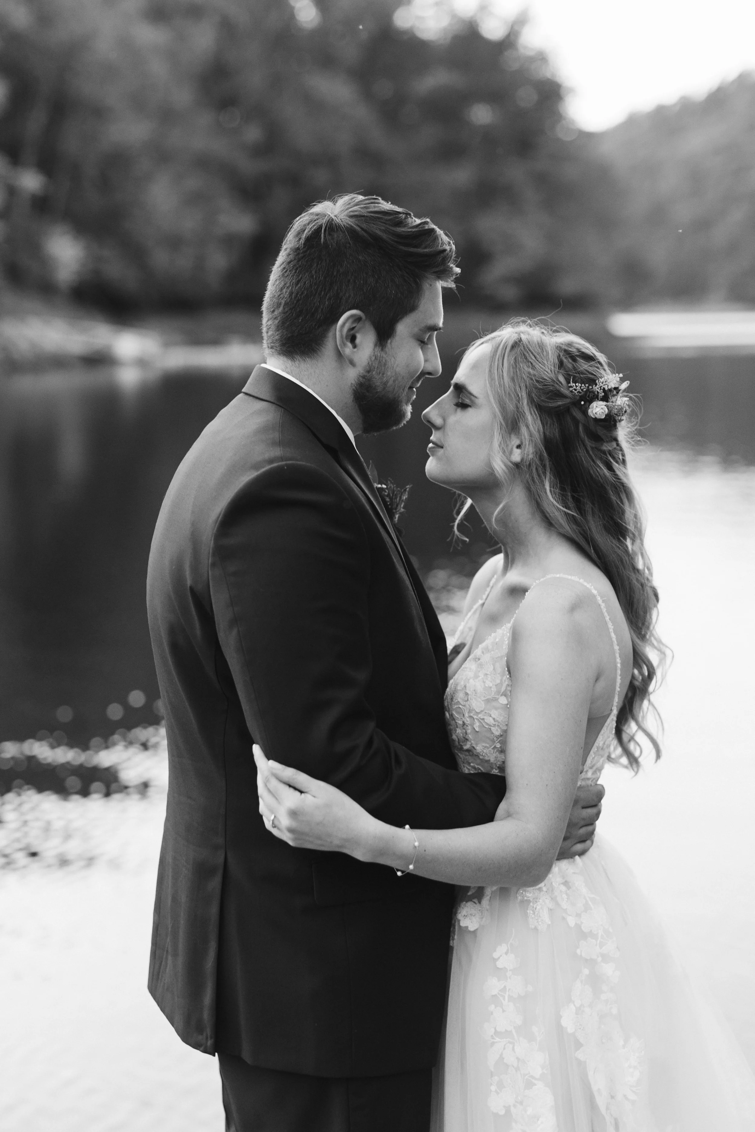 Fall Mountain Wedding at Nantahala Lake, North Carolina // Molly + Josh