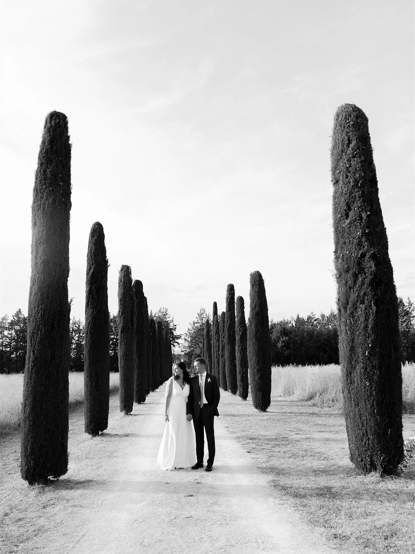 Planner &amp; Designer : @empreinteephemere
Photographer : @brice_lau_weddings
Catering : @la_cinquieme_saisontraiteur 
Live band : @jazzmood13
DJ : @33tours.dj
Makeup artist : @camillehairandmakeupartist
Hair stylist : @__charline.r__
Florist : @cha