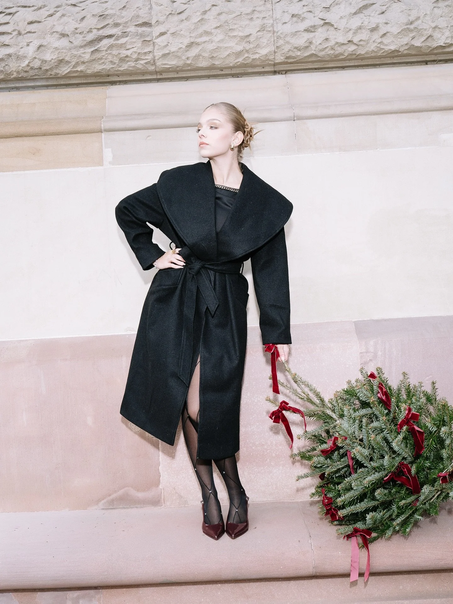 Super moment avec les filles pour ce shooting ! On a bien rigol&eacute; !🌲

Model : @aureabloch 
Make up : @secil.me 
Hair : @backstage_by_karatas